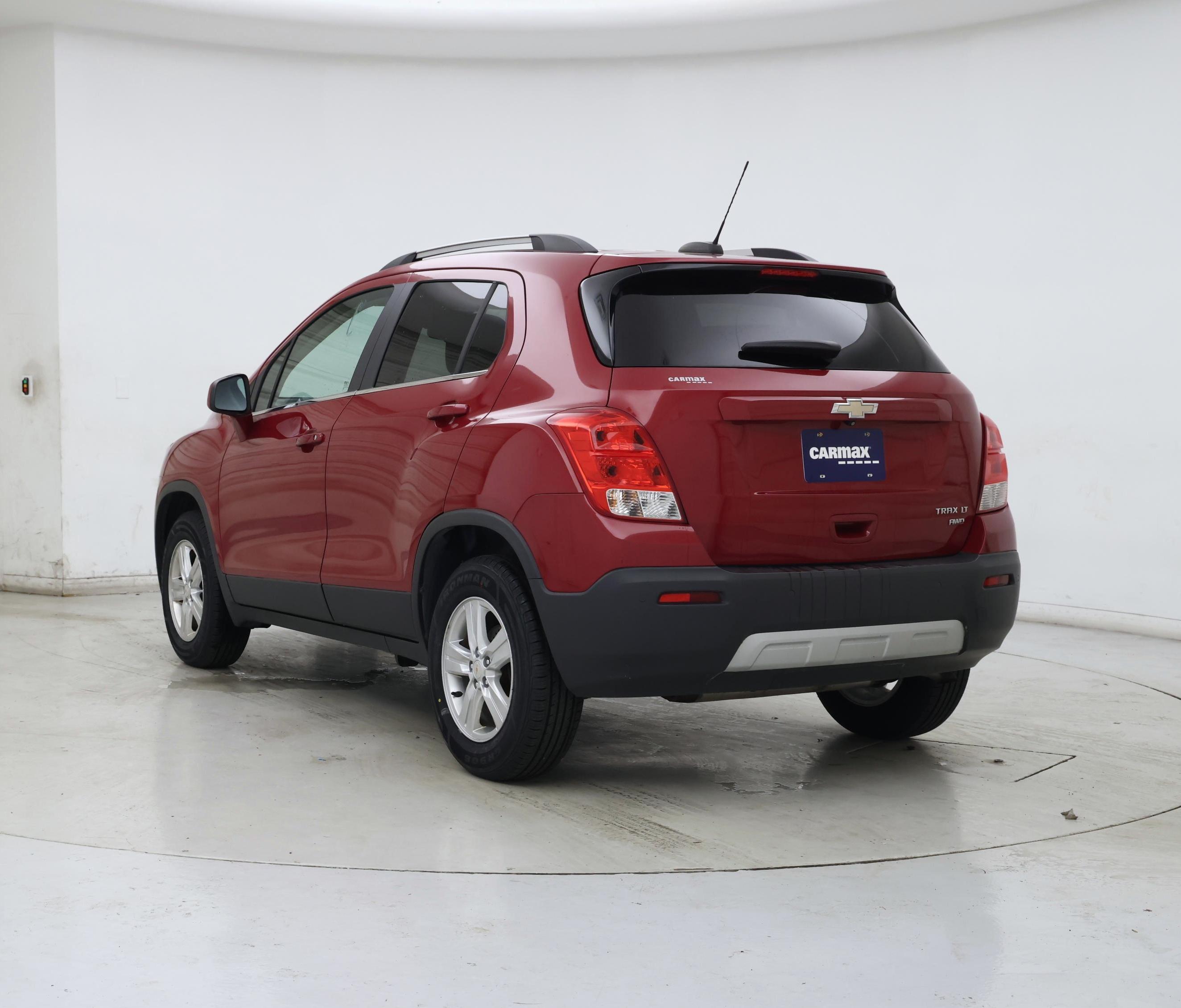Thumbnail: 2015 Chevrolet Trax - 2