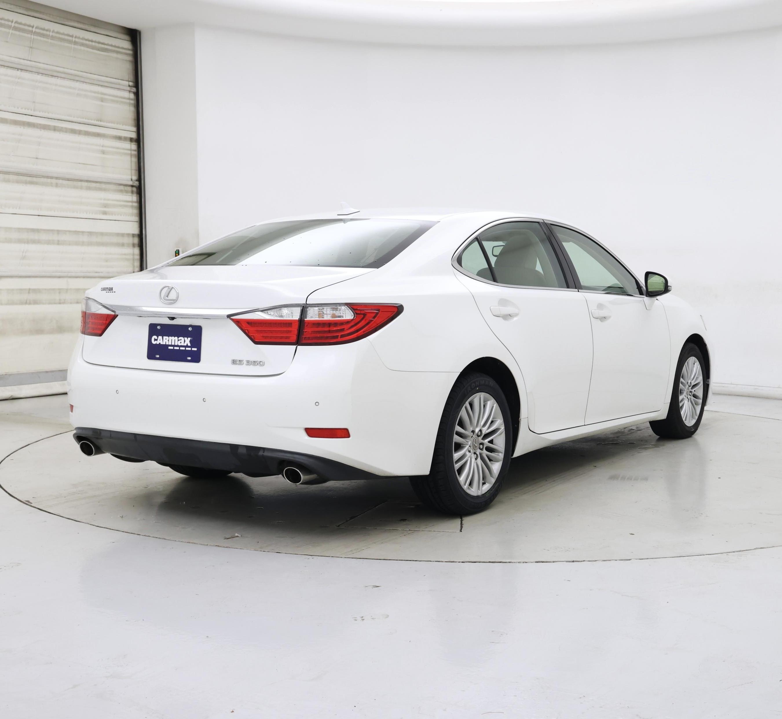 Thumbnail: 2013 Lexus ES - 8