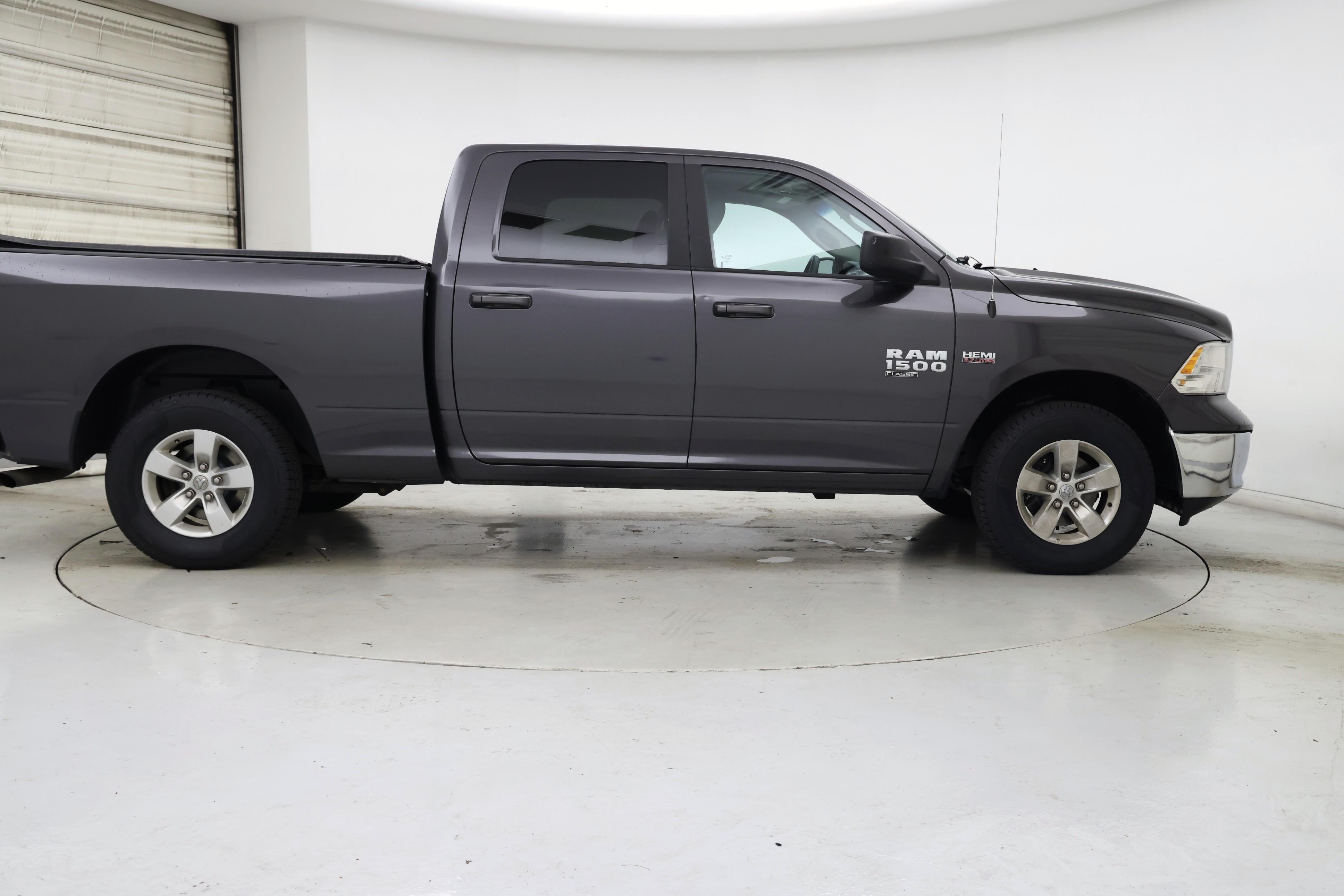 Thumbnail: 2020 RAM 1500 Classic - 7