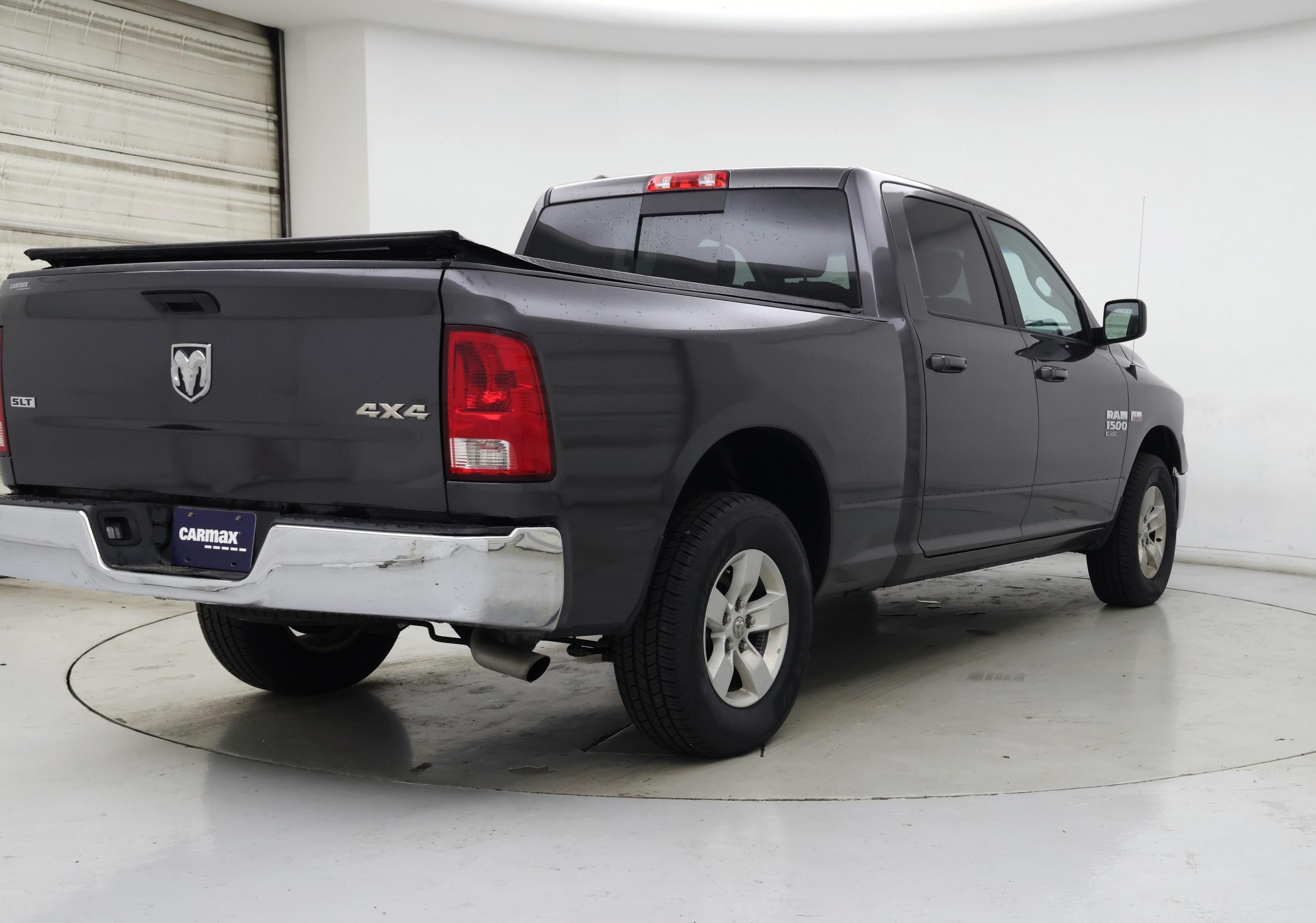 Thumbnail: 2020 RAM 1500 Classic - 8