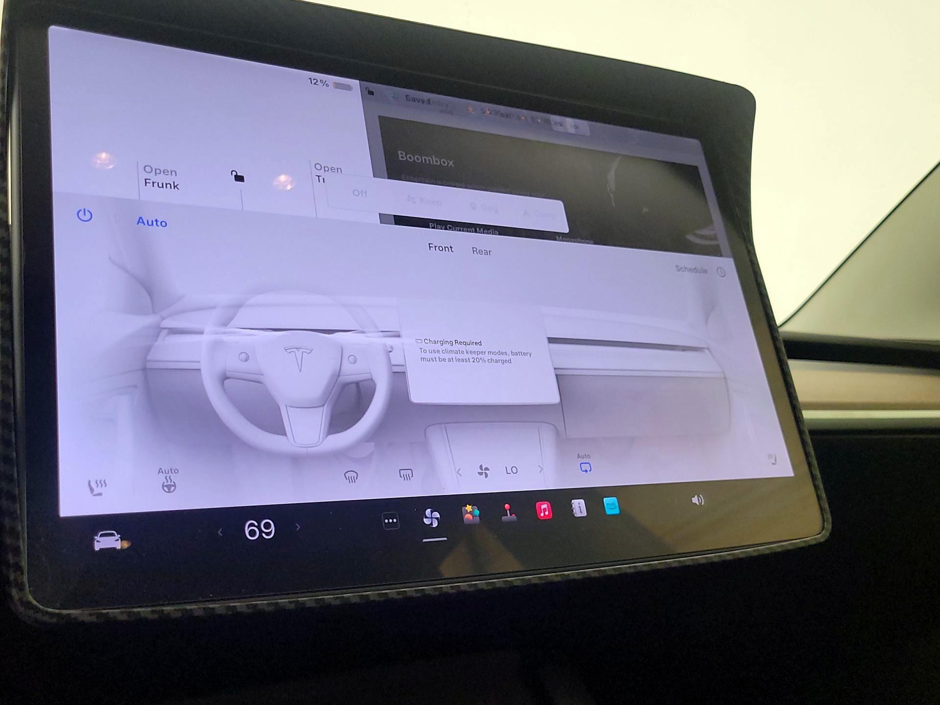 Thumbnail: 2022 Tesla Model 3 - 15