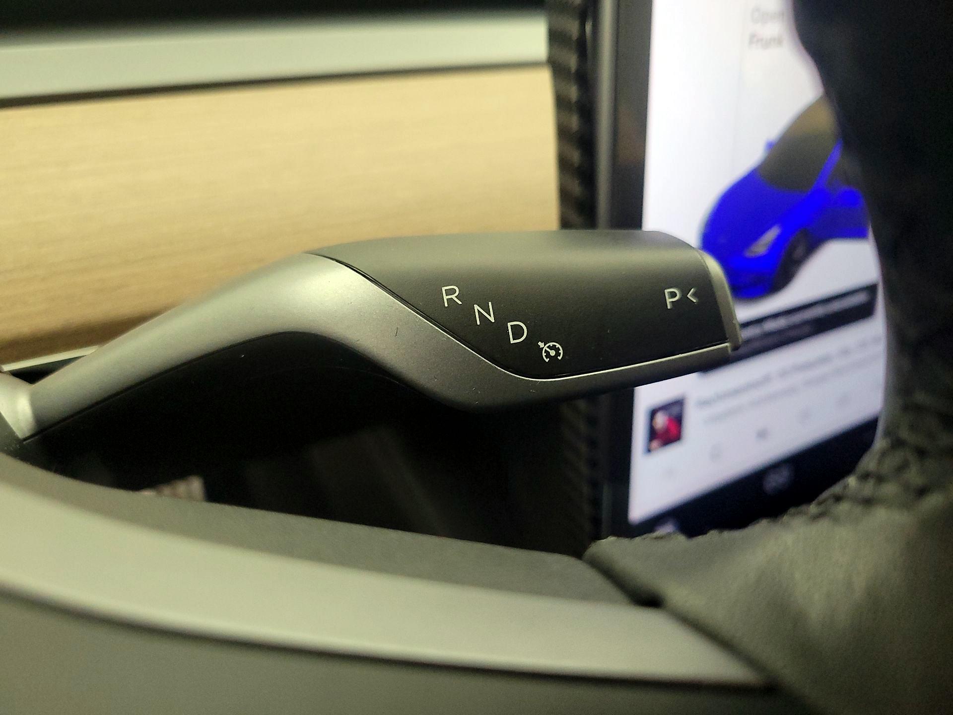Thumbnail: 2022 Tesla Model 3 - 16