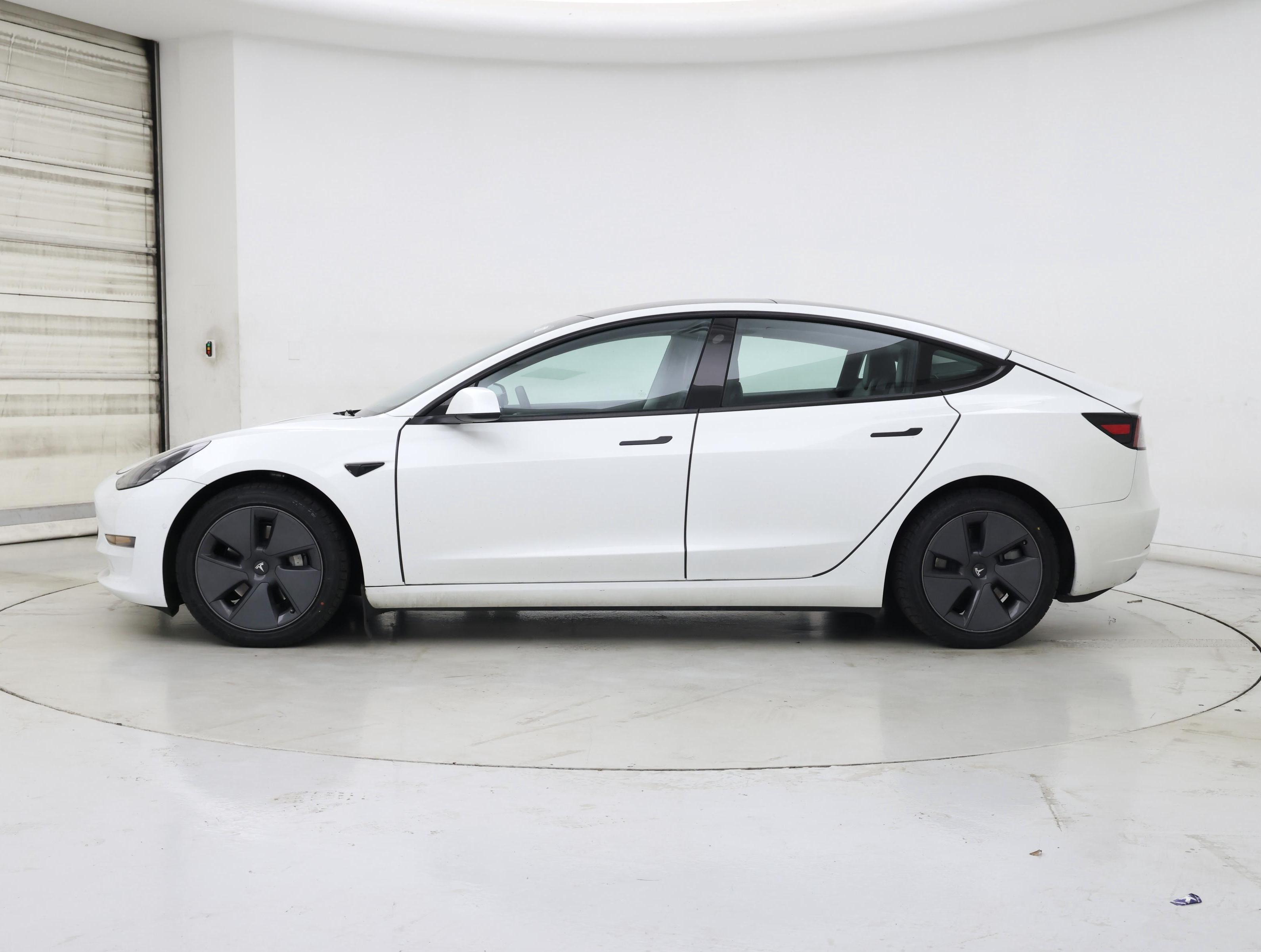 Thumbnail: 2022 Tesla Model 3 - 3