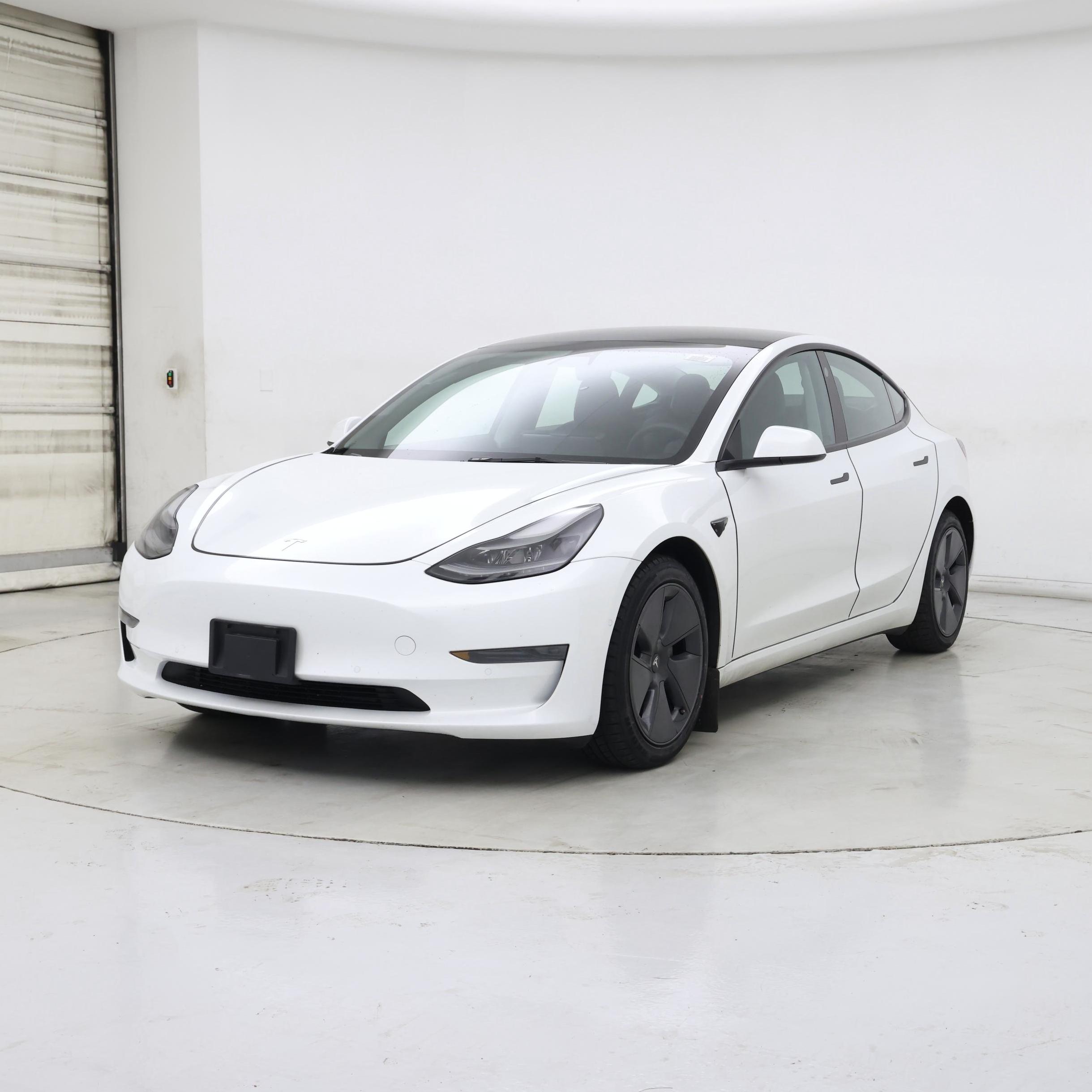 Thumbnail: 2022 Tesla Model 3 - 4