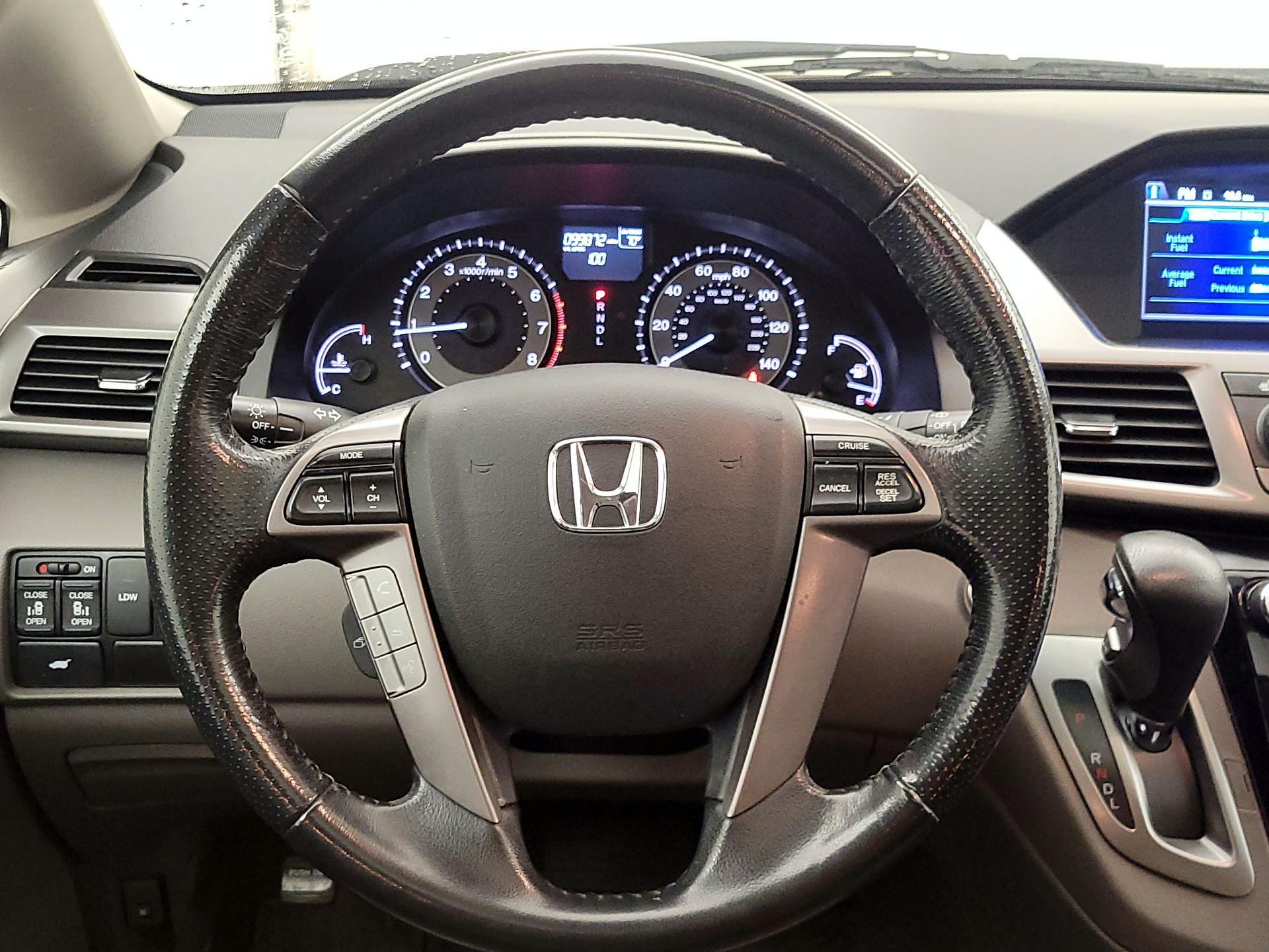 Thumbnail: 2015 Honda Odyssey - 10