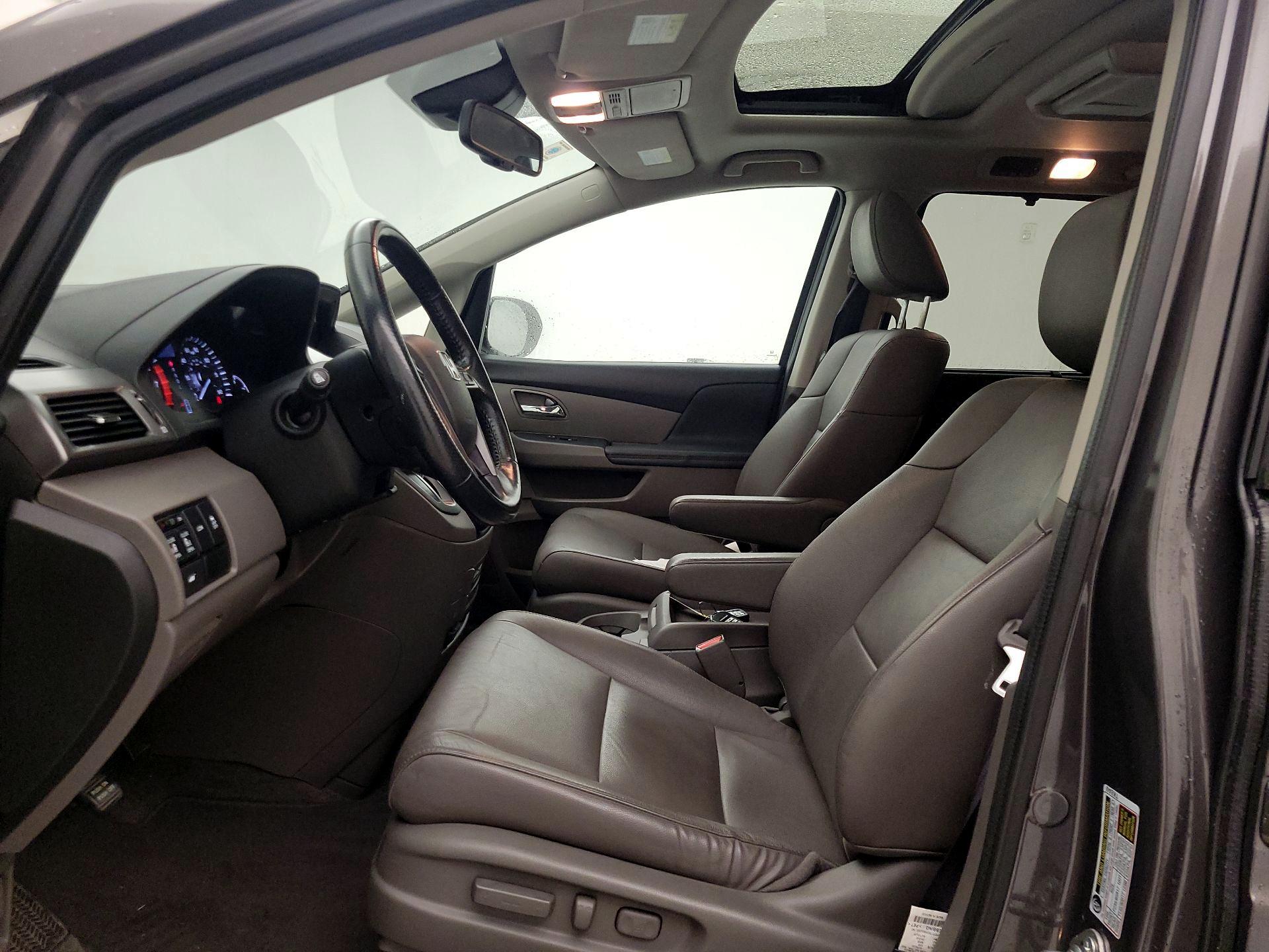 Thumbnail: 2015 Honda Odyssey - 11