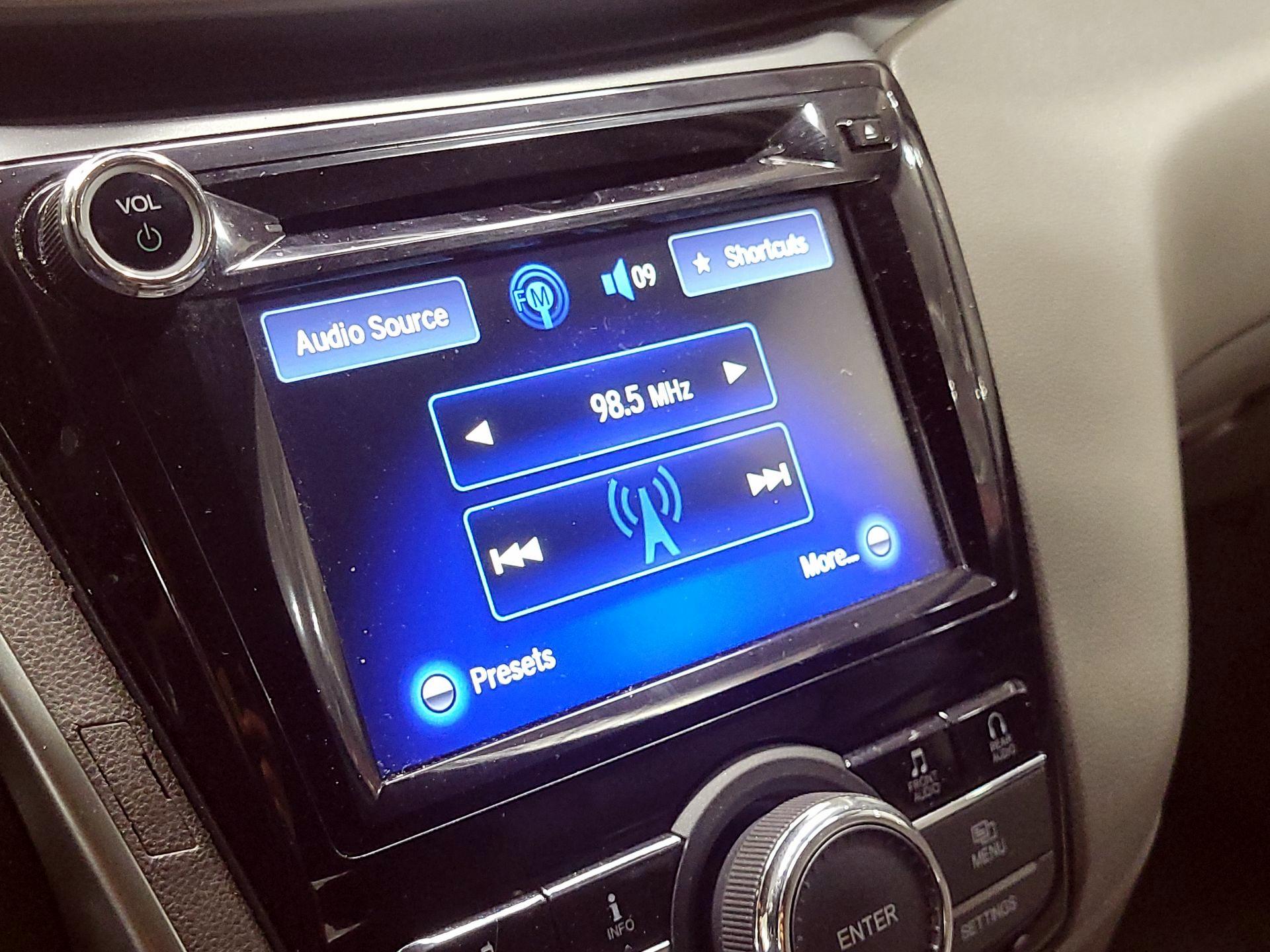 Thumbnail: 2015 Honda Odyssey - 15