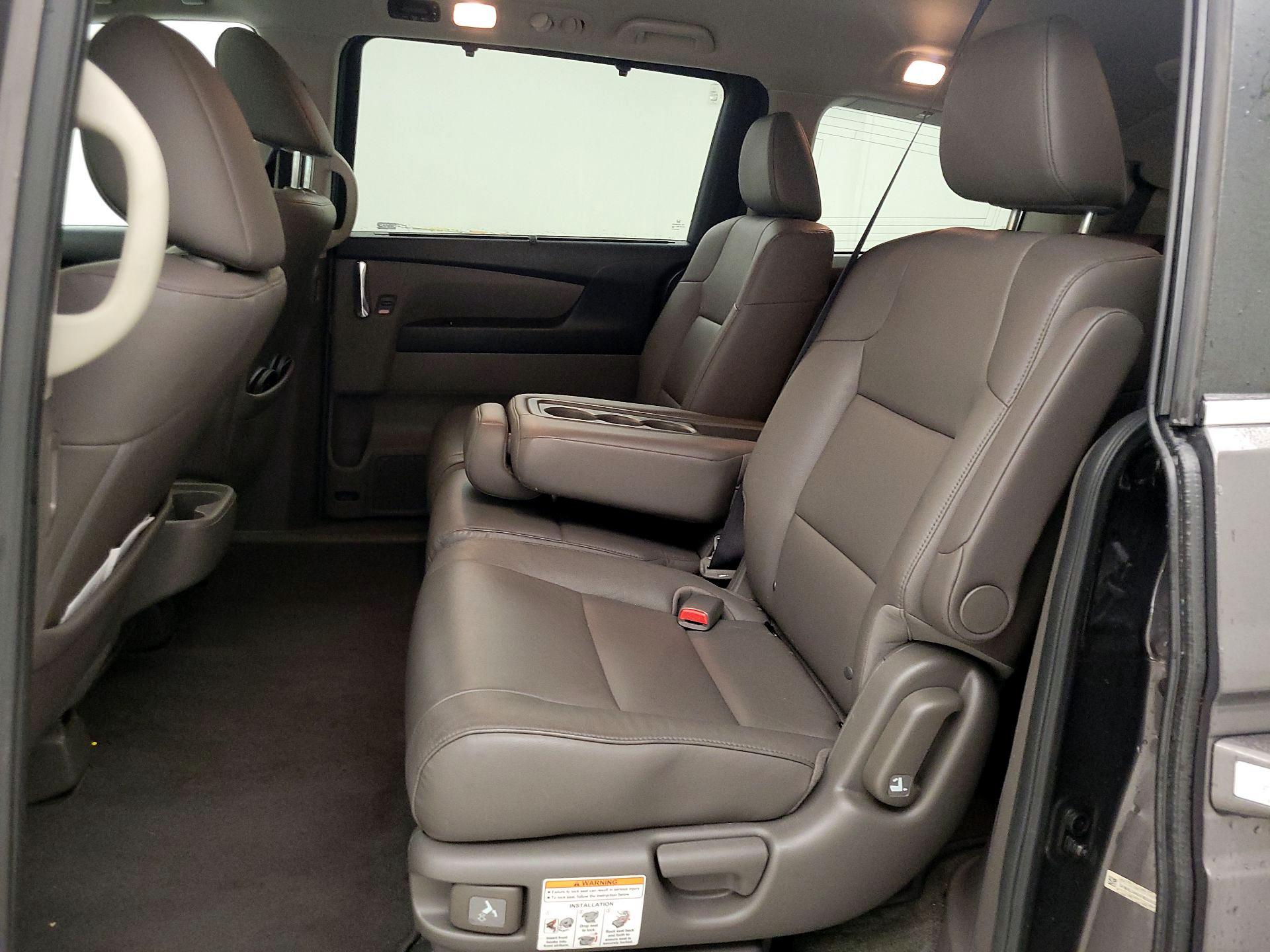 Thumbnail: 2015 Honda Odyssey - 19