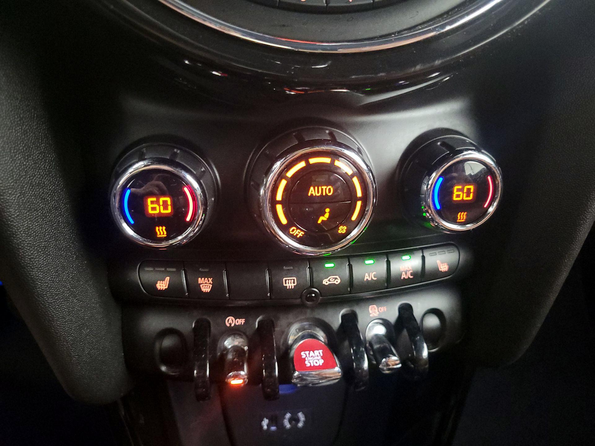 Thumbnail: 2017 MINI Cooper - 16