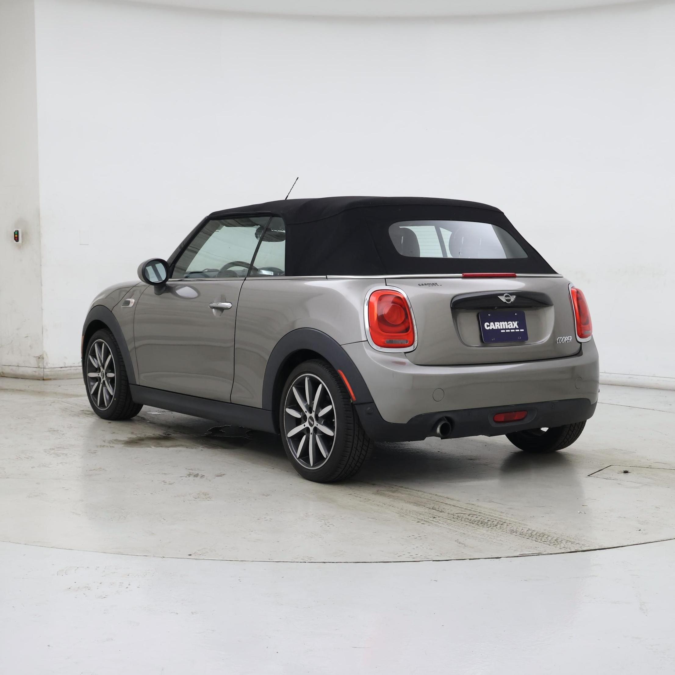 Thumbnail: 2017 MINI Cooper - 2