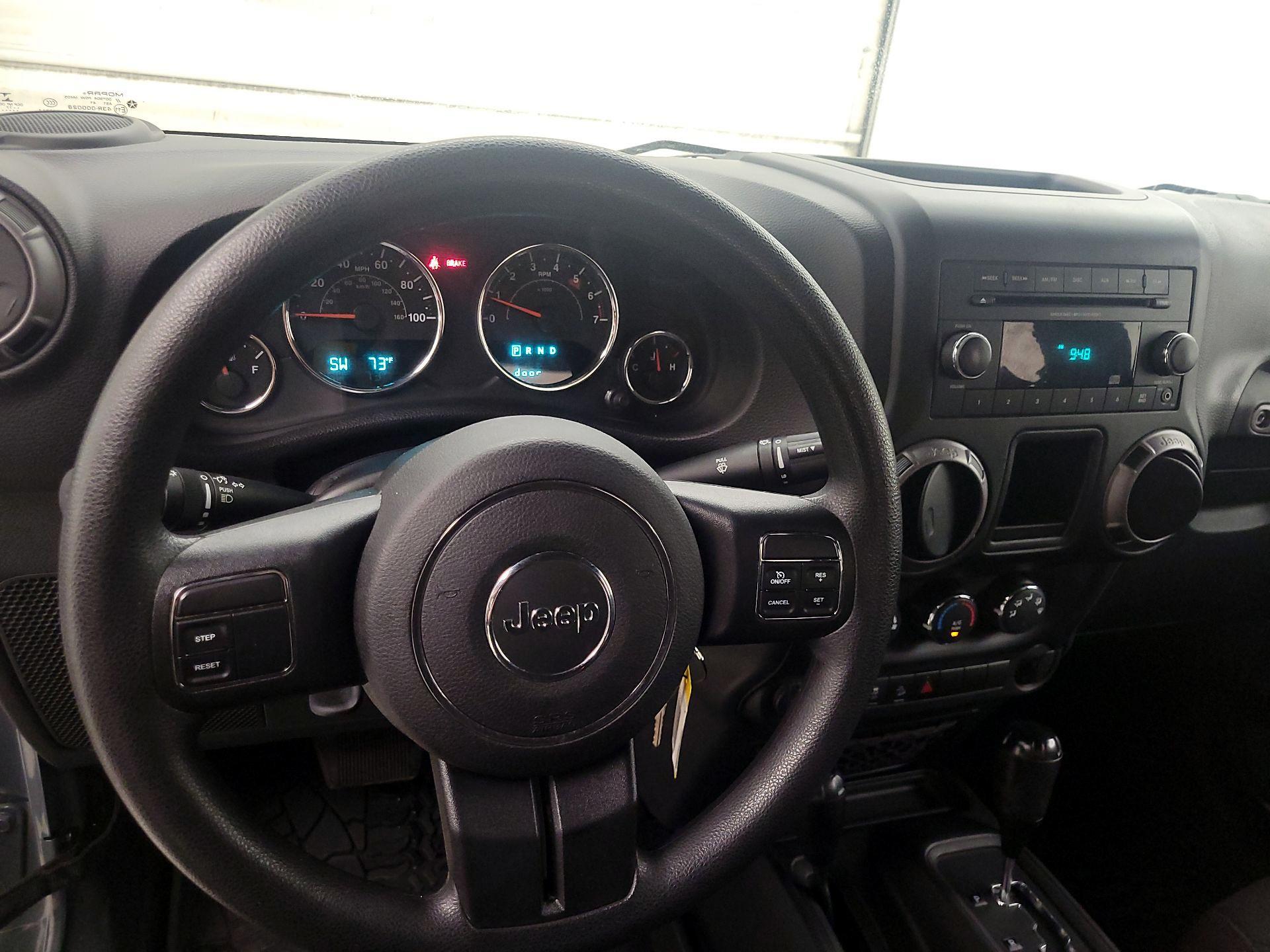Thumbnail: 2015 Jeep Wrangler - 10