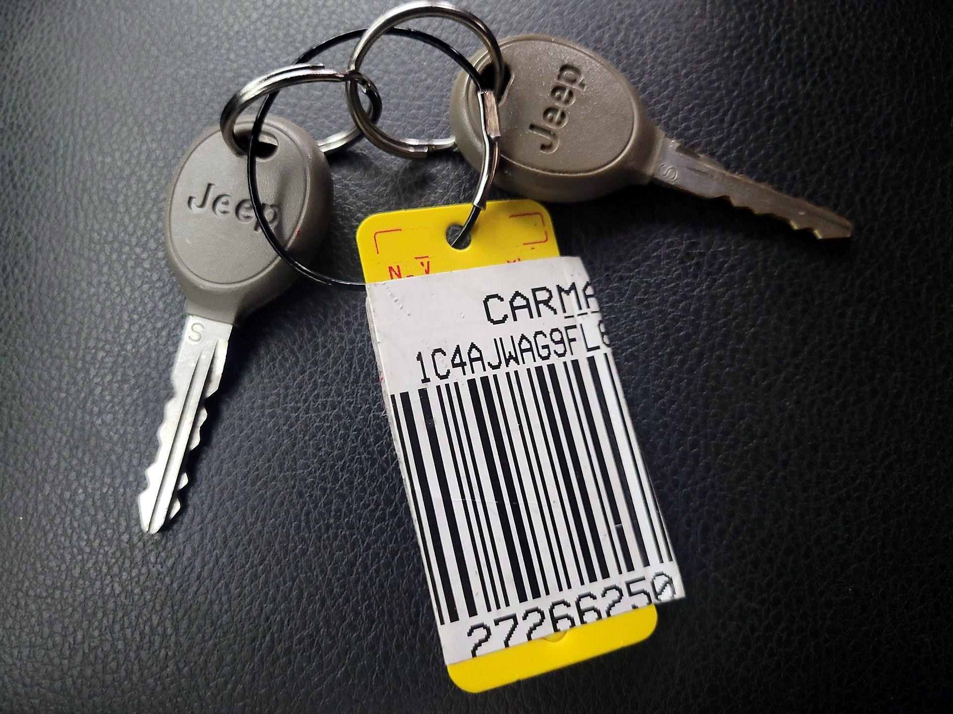 Thumbnail: 2015 Jeep Wrangler - 20