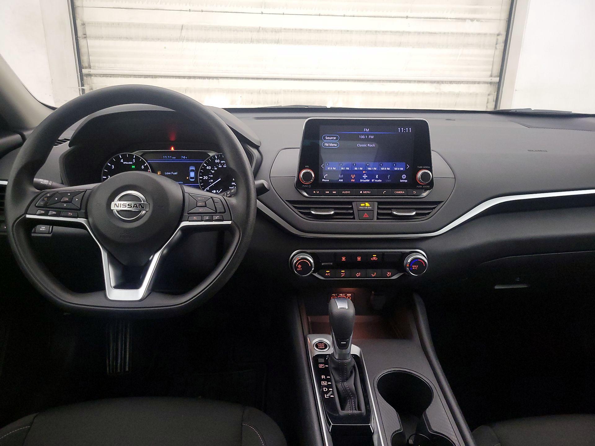 Thumbnail: 2020 Nissan Altima - 9
