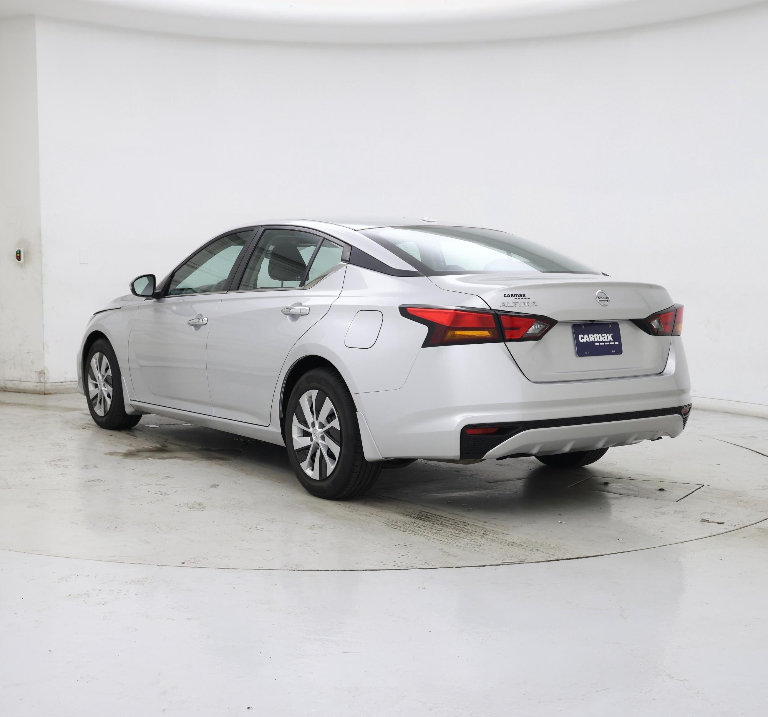 Thumbnail: 2020 Nissan Altima - 2