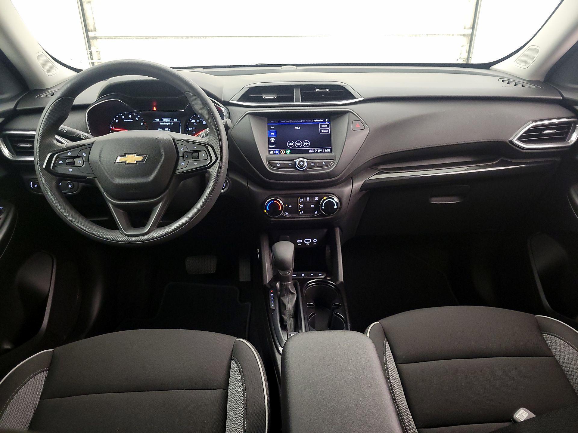 Thumbnail: 2023 Chevrolet TrailBlazer - 9