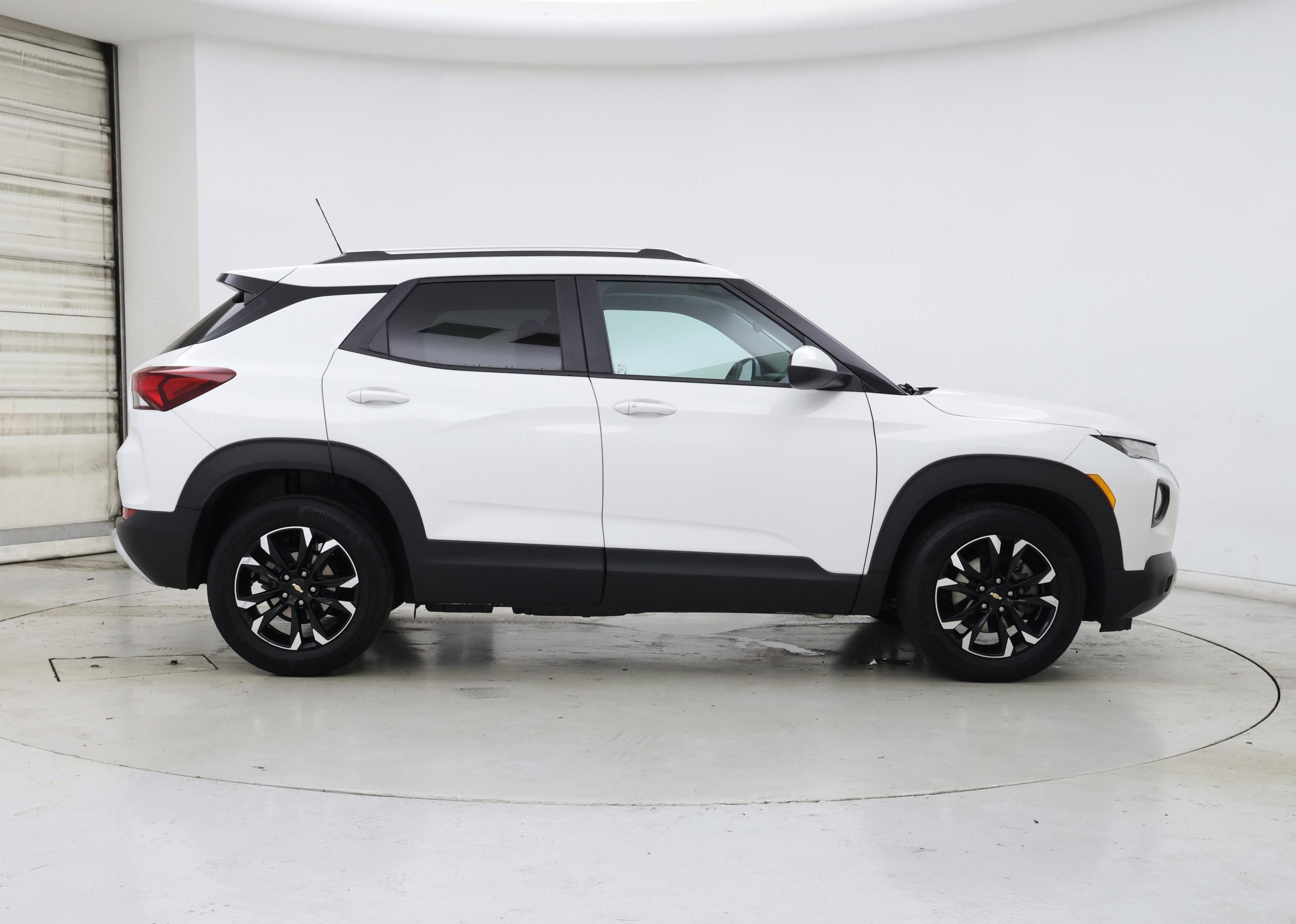 Thumbnail: 2023 Chevrolet TrailBlazer - 7