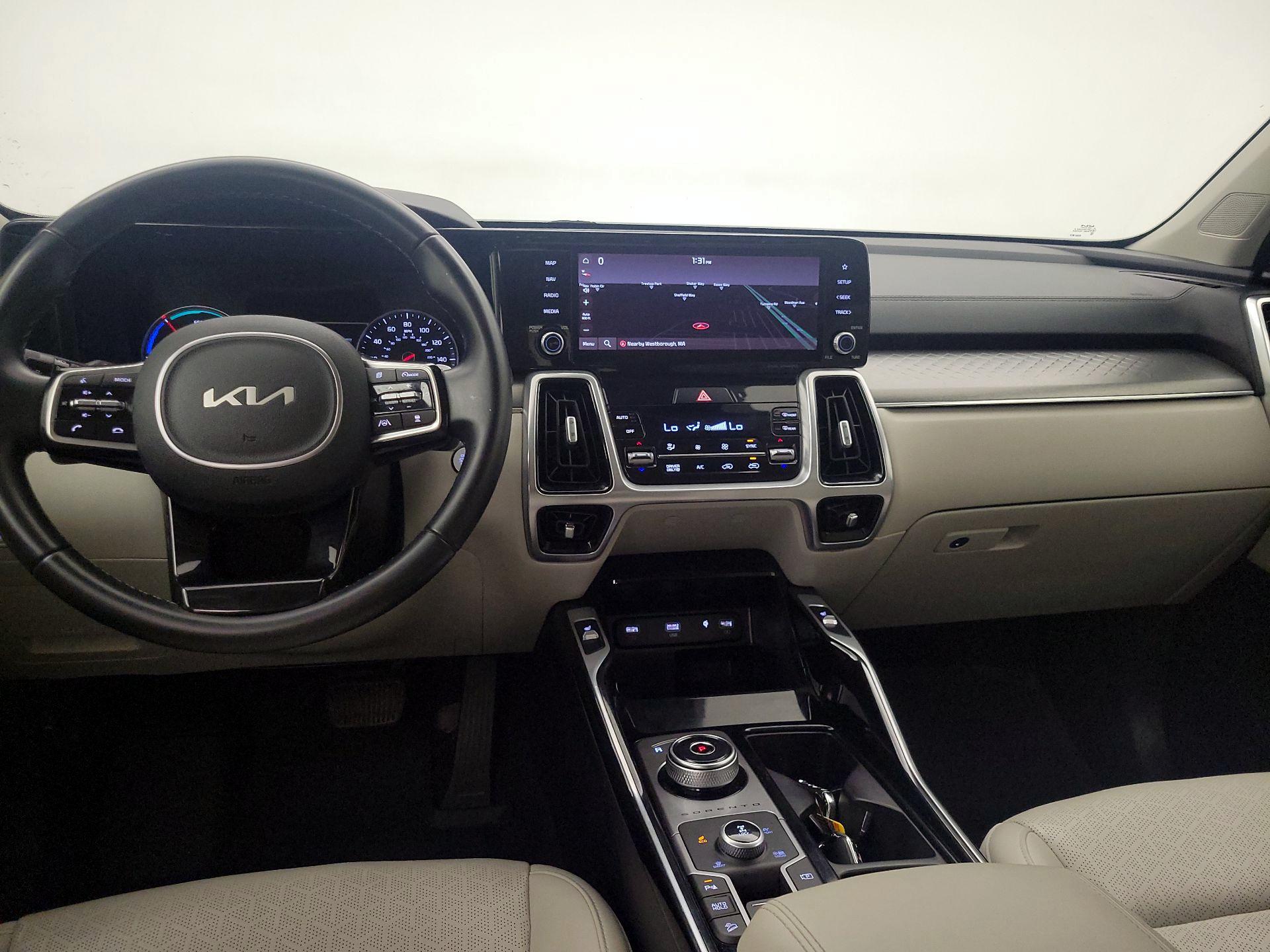 Thumbnail: 2022 Kia Sorento - 9
