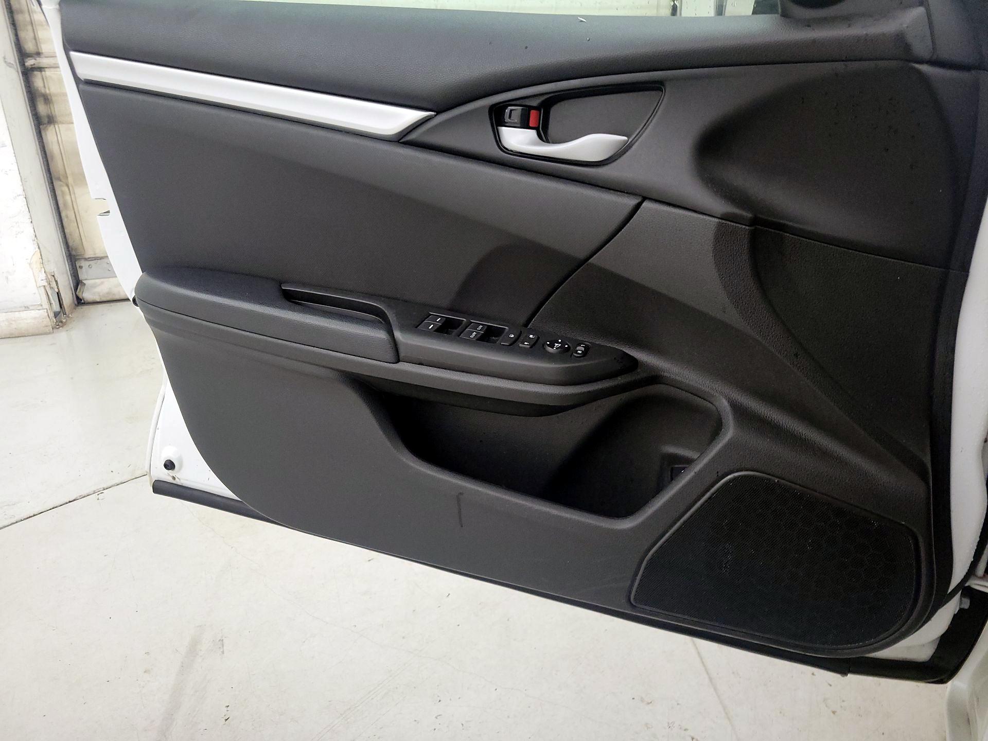 Thumbnail: 2019 Honda Civic - 12