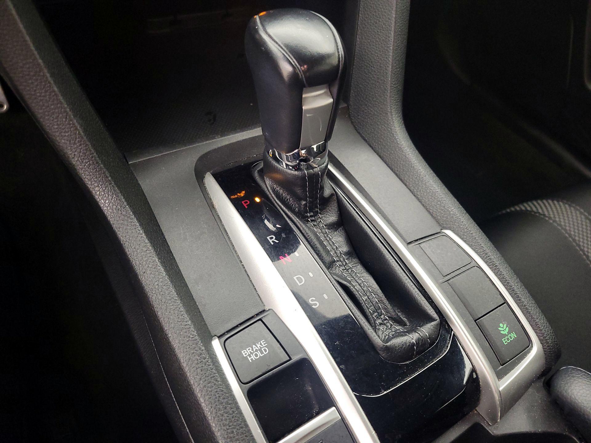 Thumbnail: 2019 Honda Civic - 17