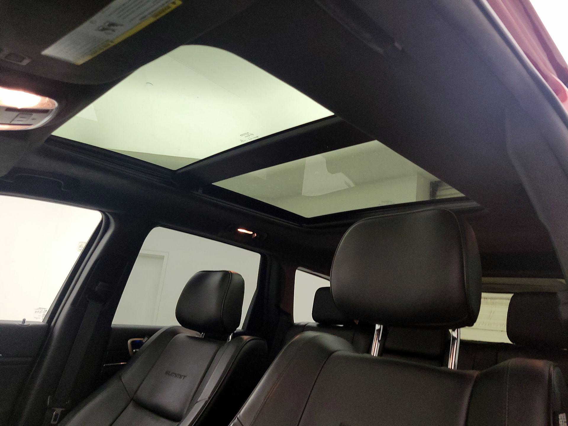 Thumbnail: 2014 Jeep Grand Cherokee - 20