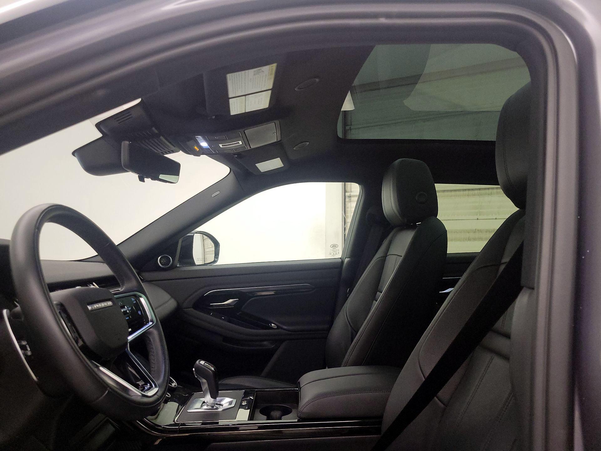 Thumbnail: 2021 Land Rover Range Rover Evoque - 18
