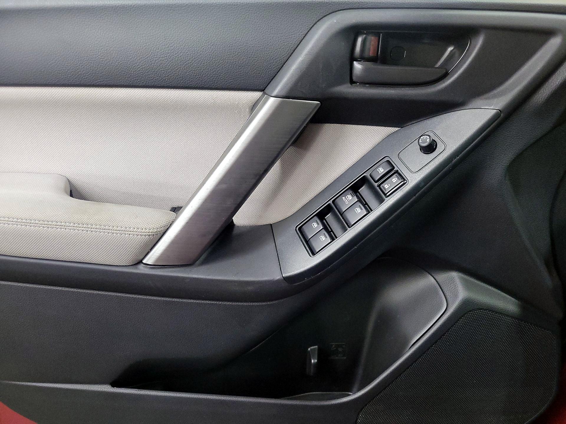 Thumbnail: 2014 Subaru Forester - 12