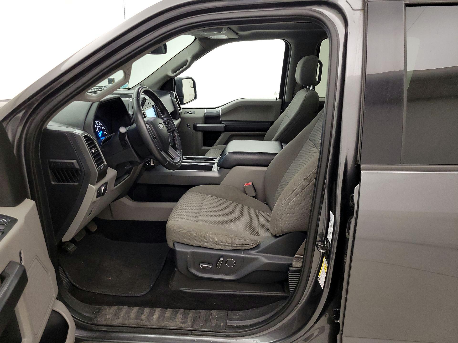 Thumbnail: 2017 Ford F-150 - 11