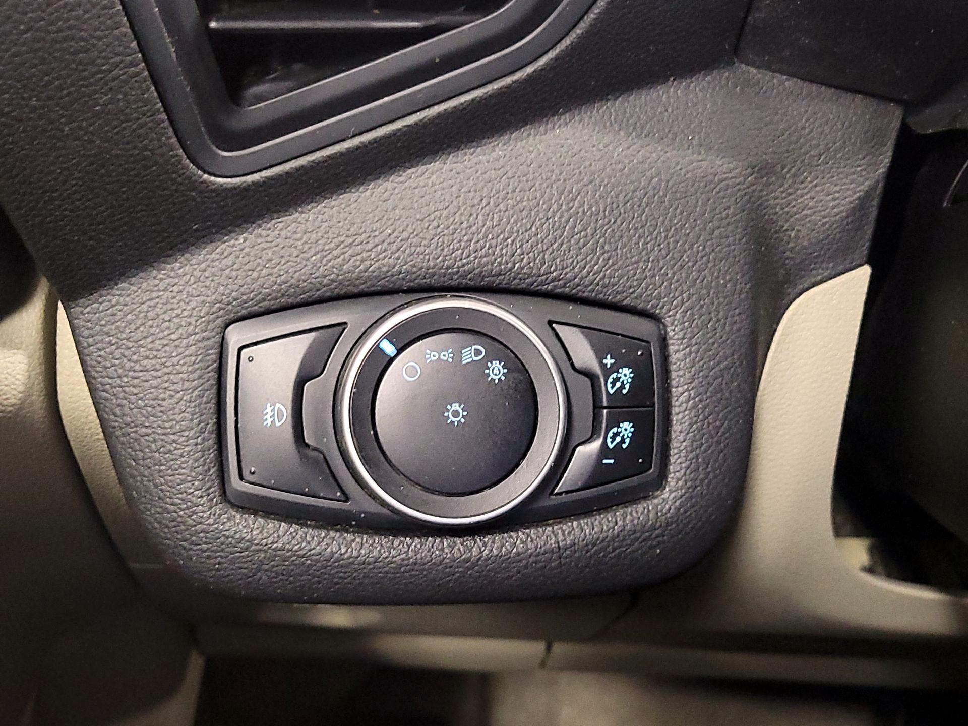 Thumbnail: 2016 Ford Escape - 13