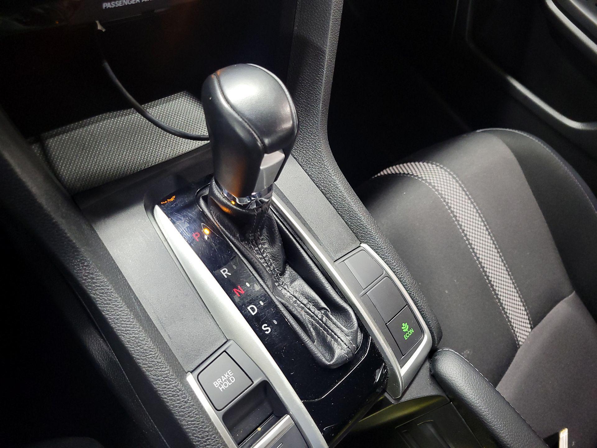 Thumbnail: 2019 Honda Civic - 17