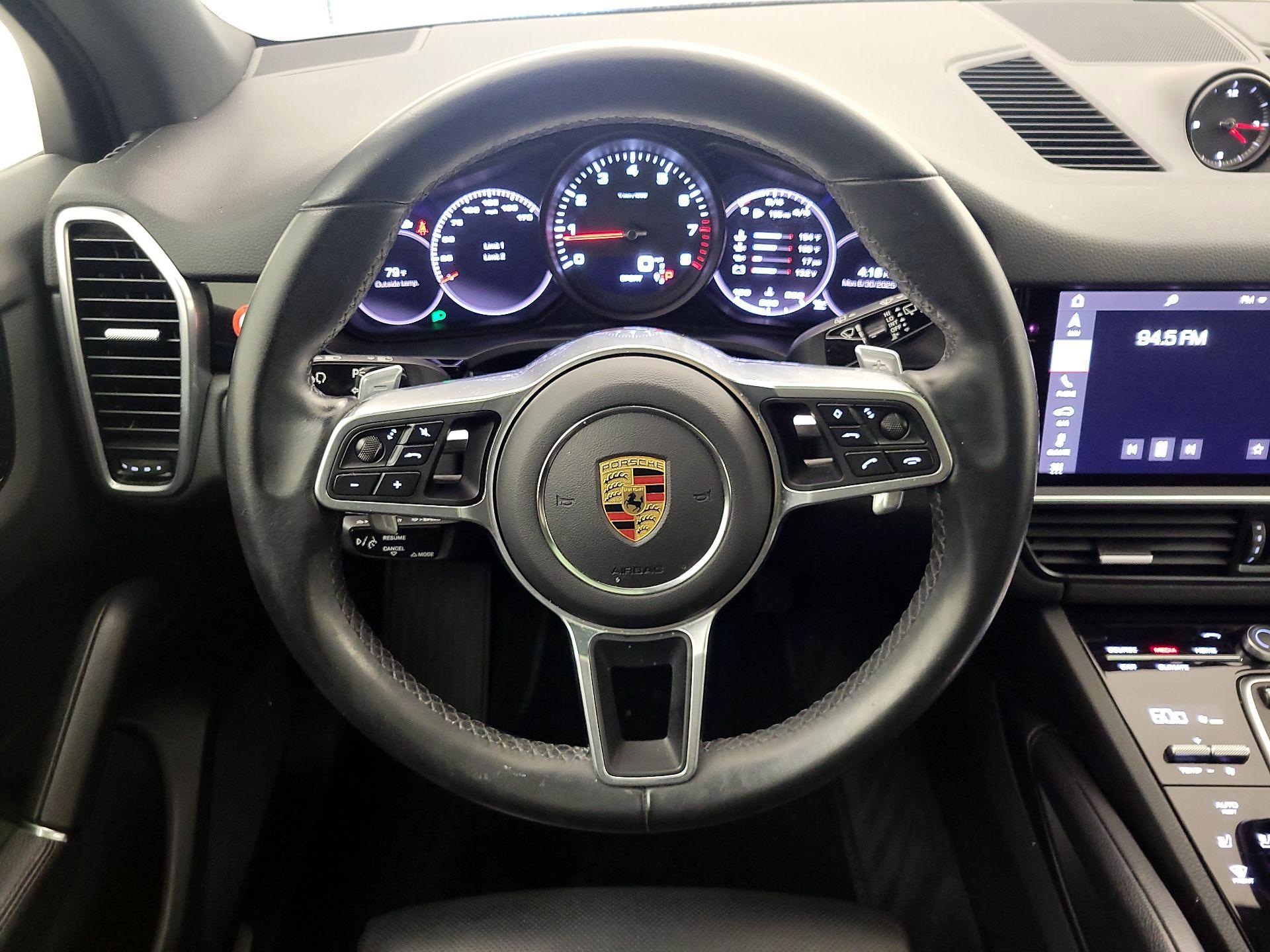 Thumbnail: 2021 Porsche Cayenne - 10
