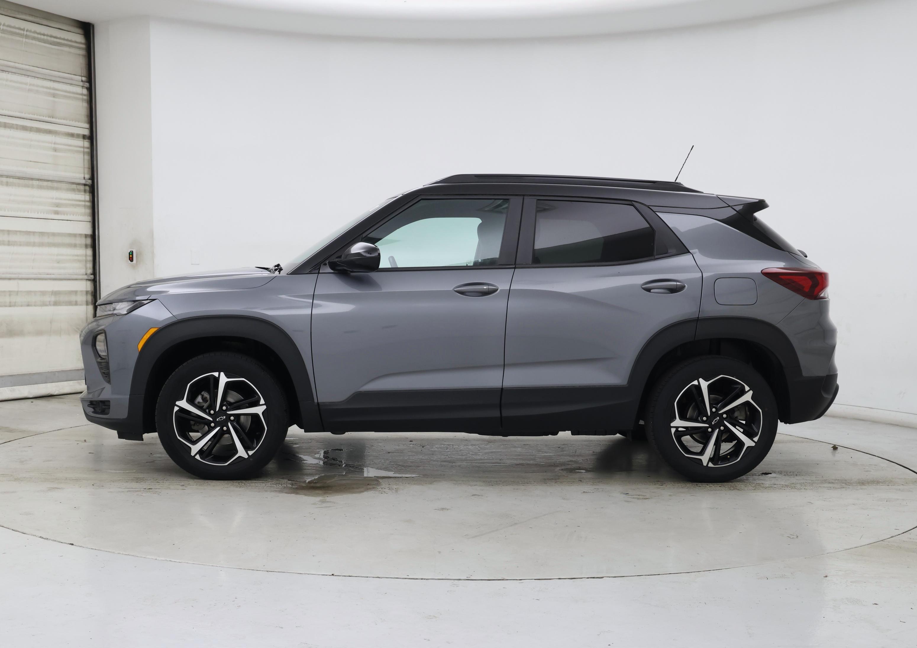 Thumbnail: 2021 Chevrolet TrailBlazer - 3