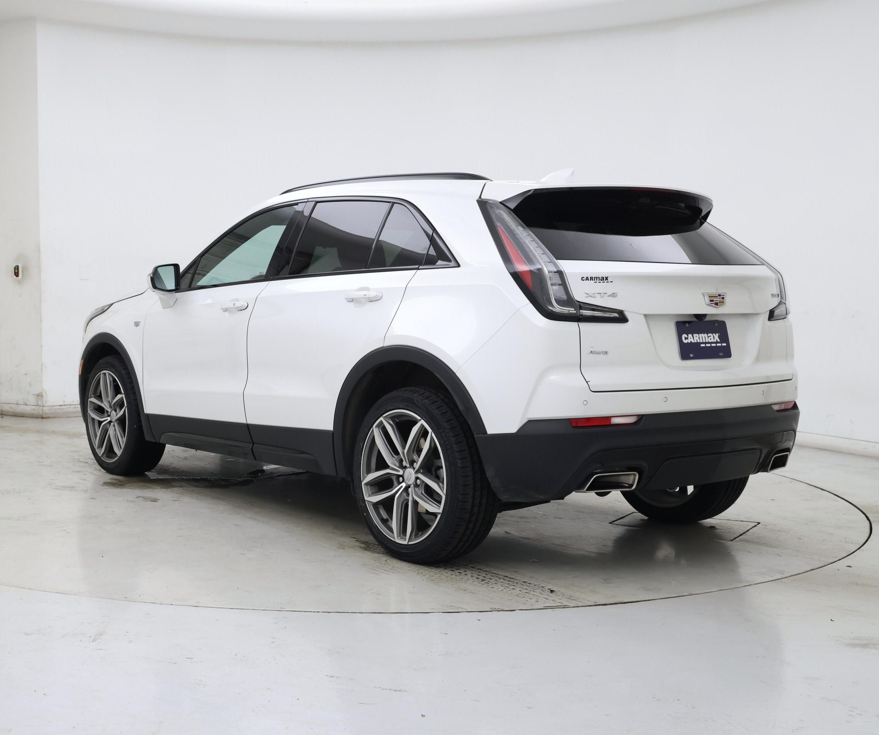 Thumbnail: 2022 Cadillac XT4 - 2