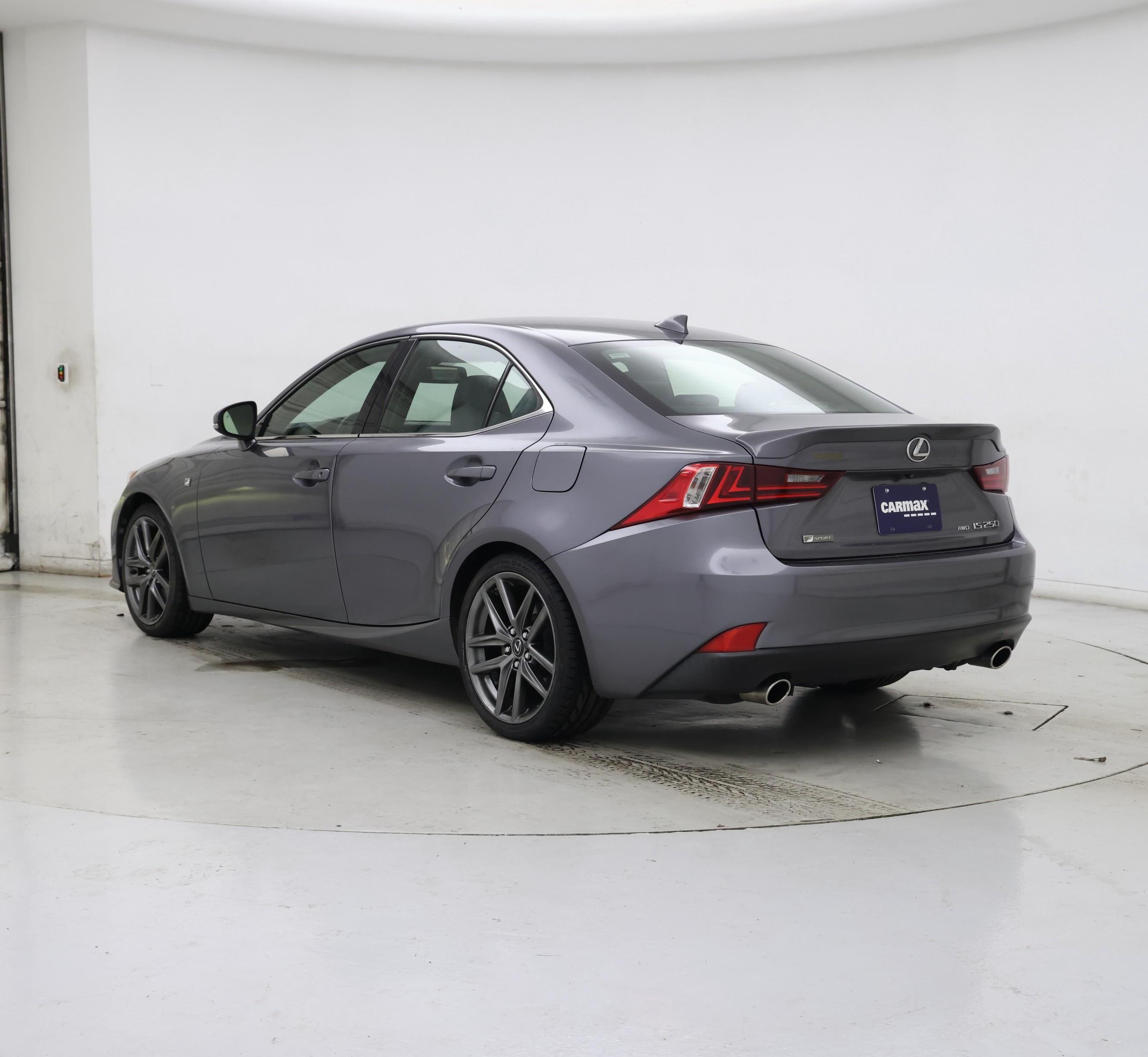 Thumbnail: 2015 Lexus IS - 2