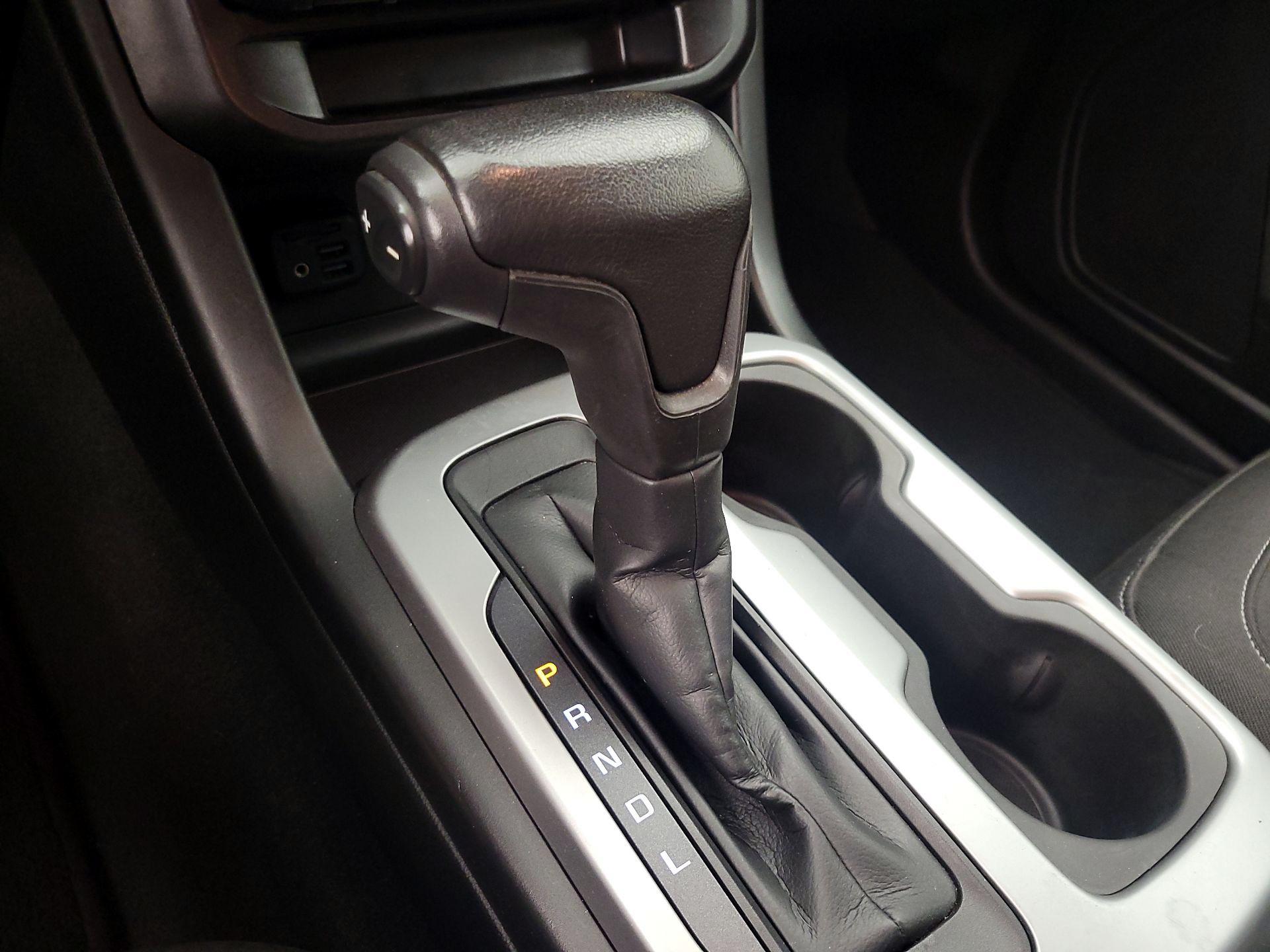 Thumbnail: 2021 Chevrolet Colorado - 17