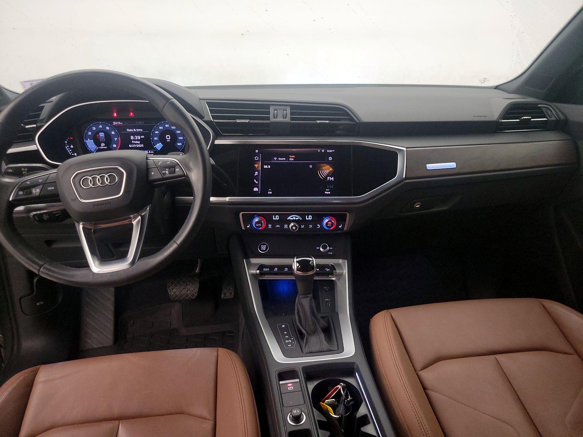 Thumbnail: 2021 Audi Q3 - 9