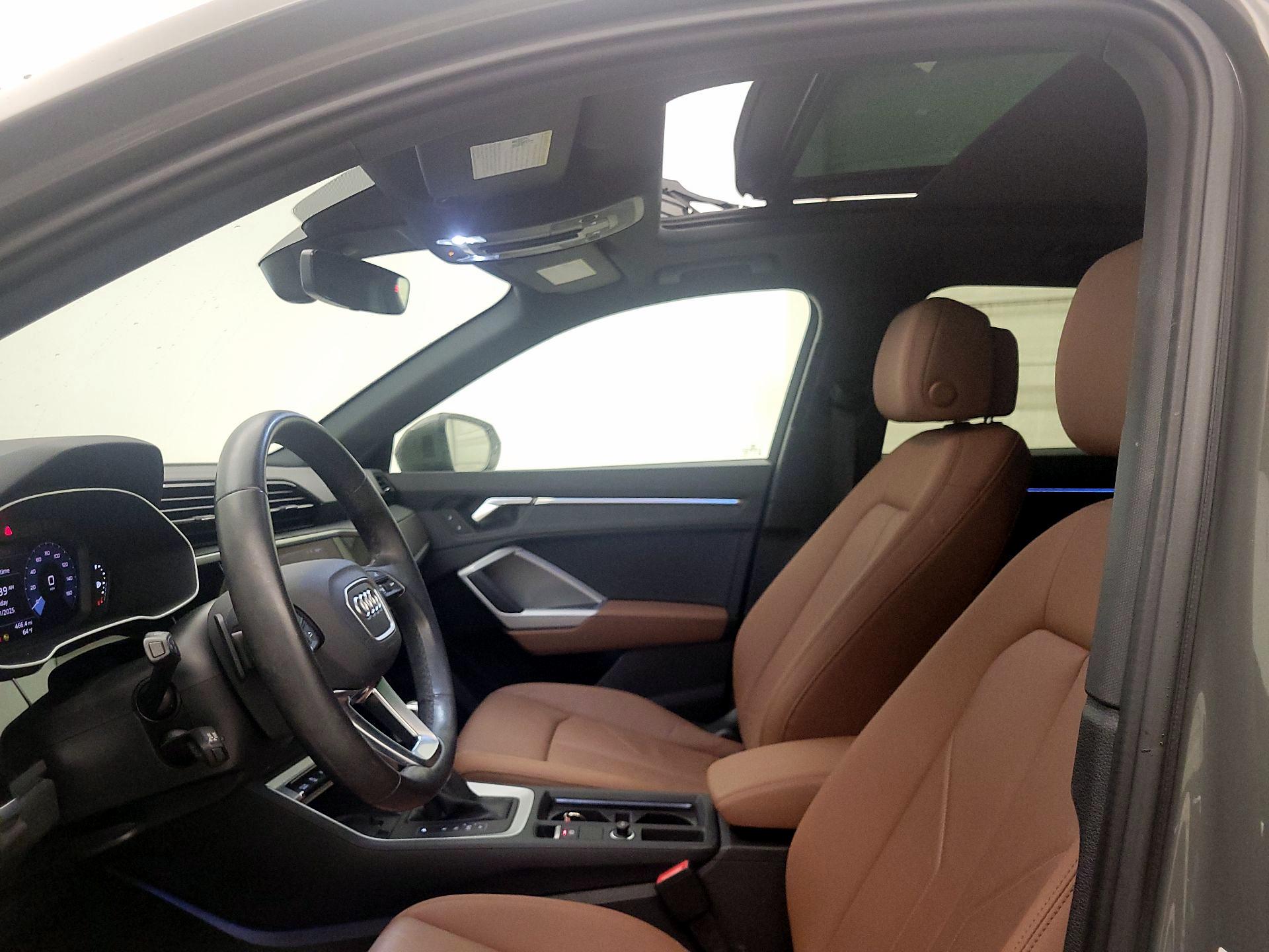 Thumbnail: 2021 Audi Q3 - 19