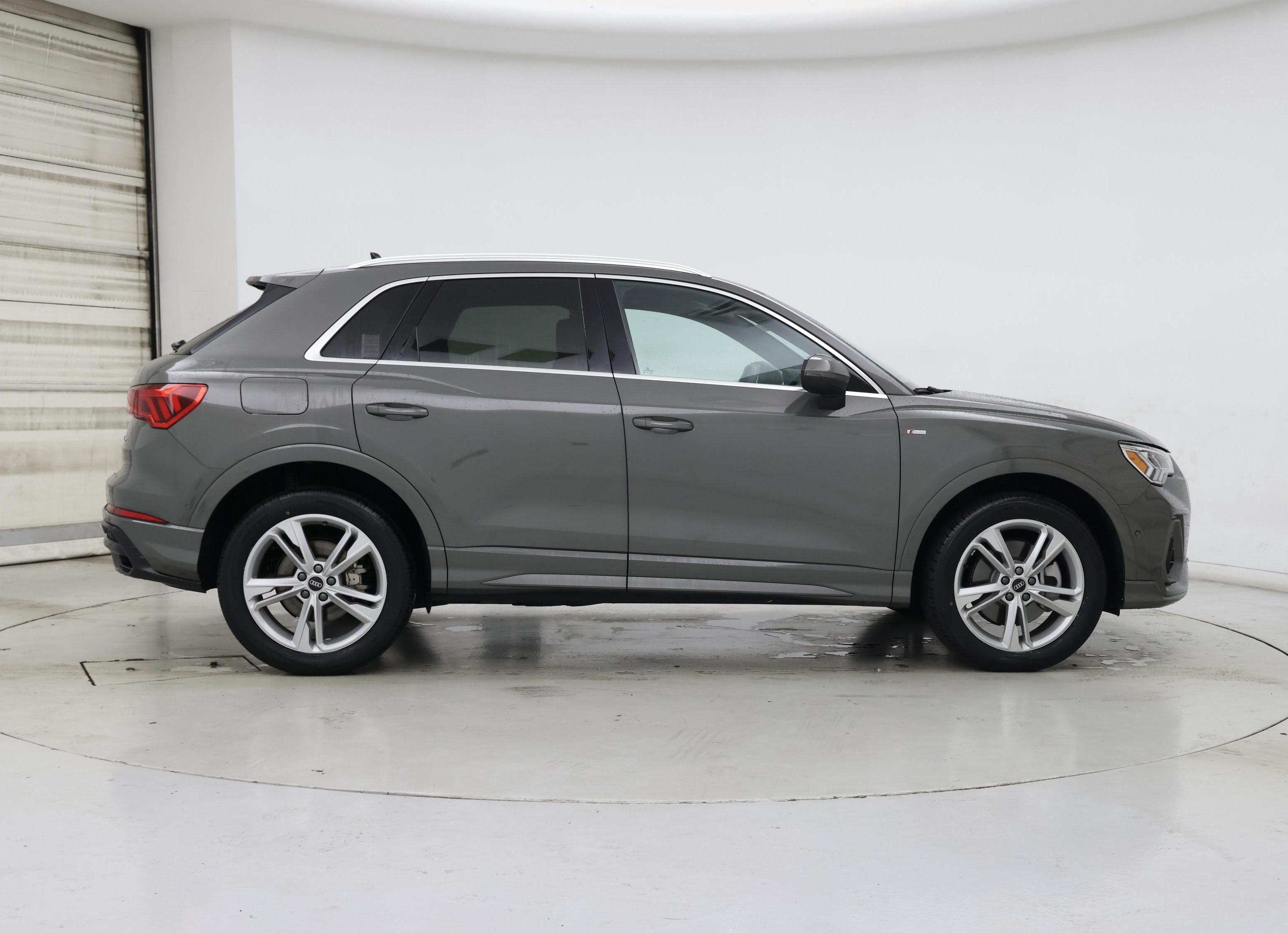 Thumbnail: 2021 Audi Q3 - 7