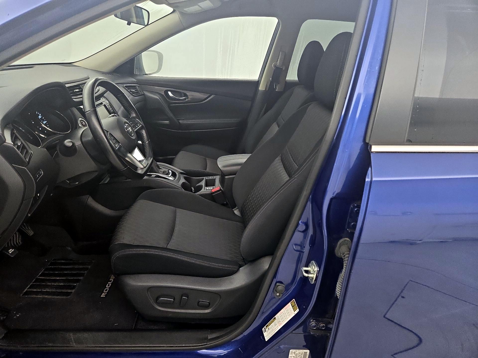 Thumbnail: 2020 Nissan Rogue - 11