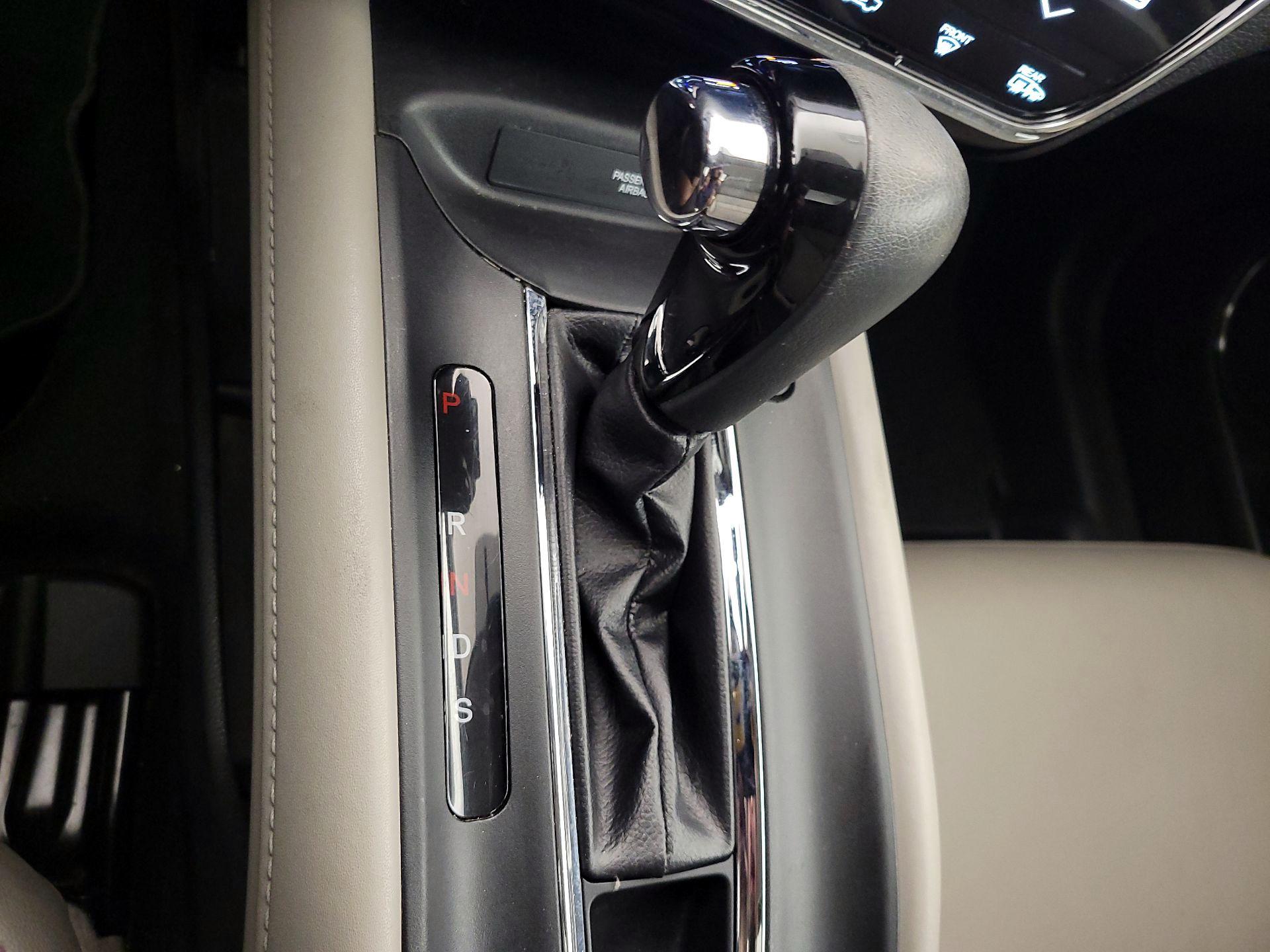 Thumbnail: 2017 Honda HR-V - 17