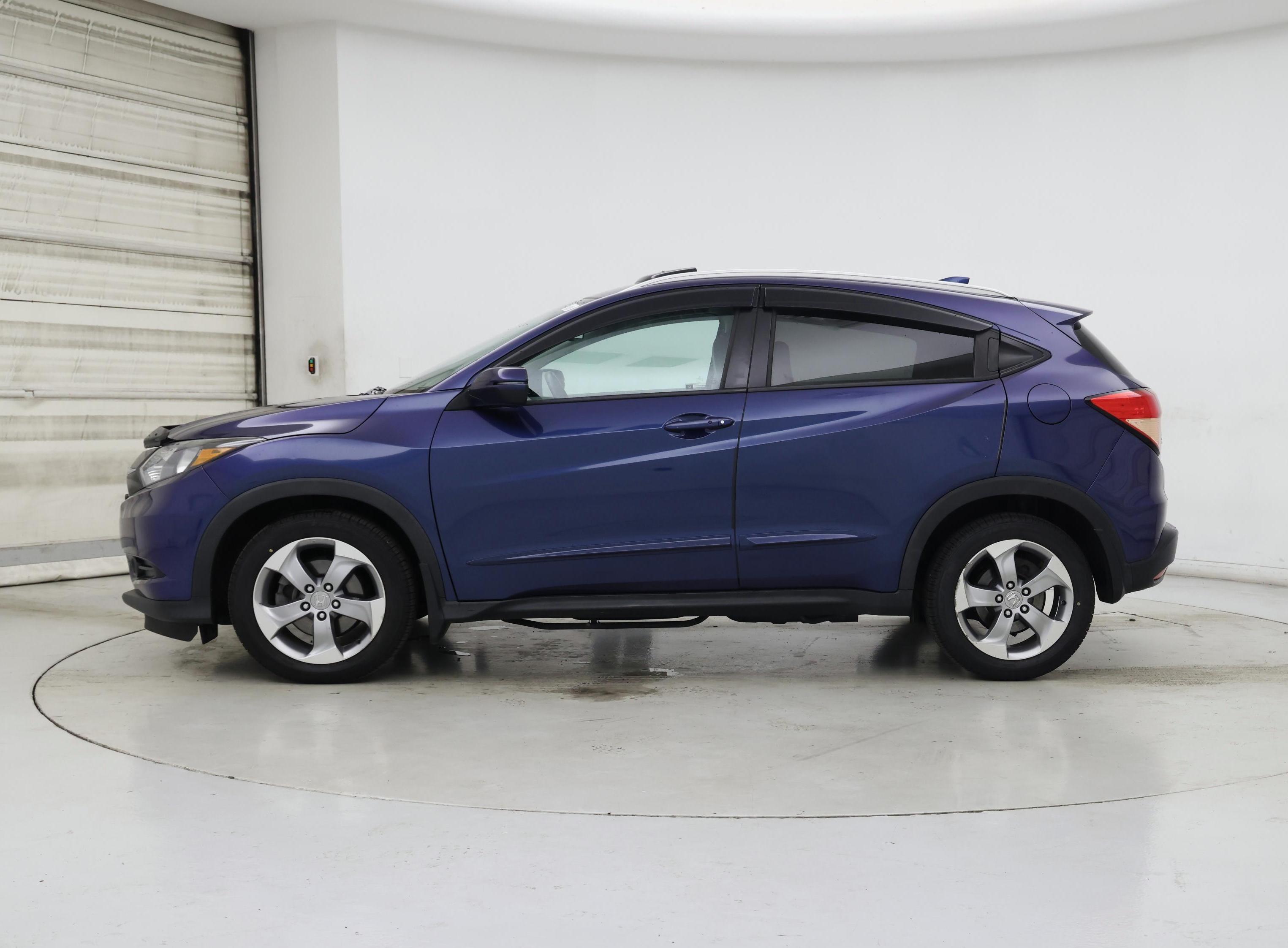 Thumbnail: 2017 Honda HR-V - 3