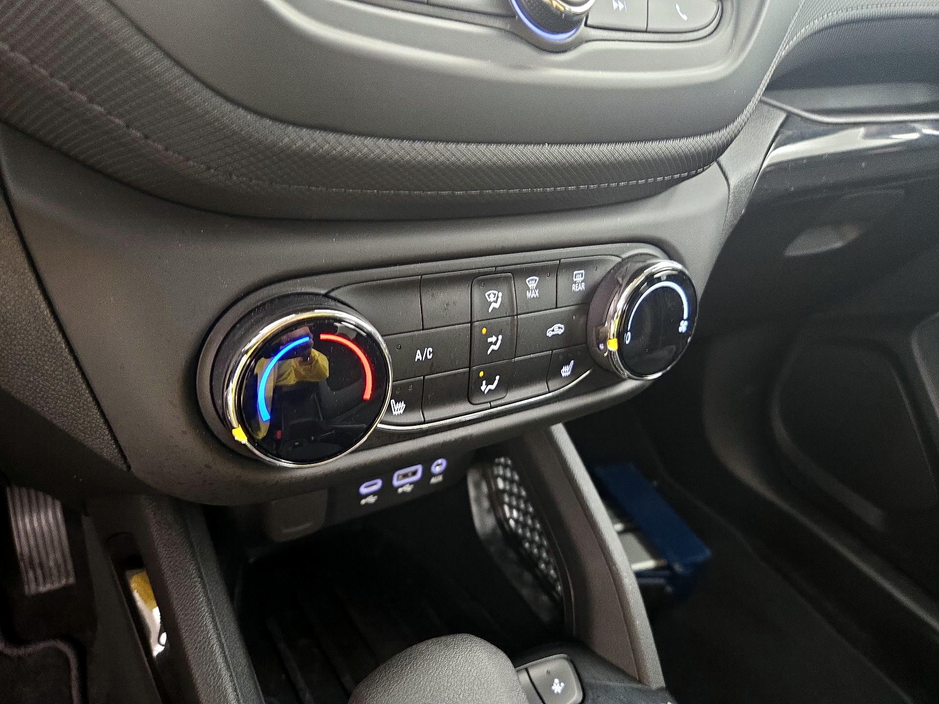Thumbnail: 2023 Chevrolet TrailBlazer - 16