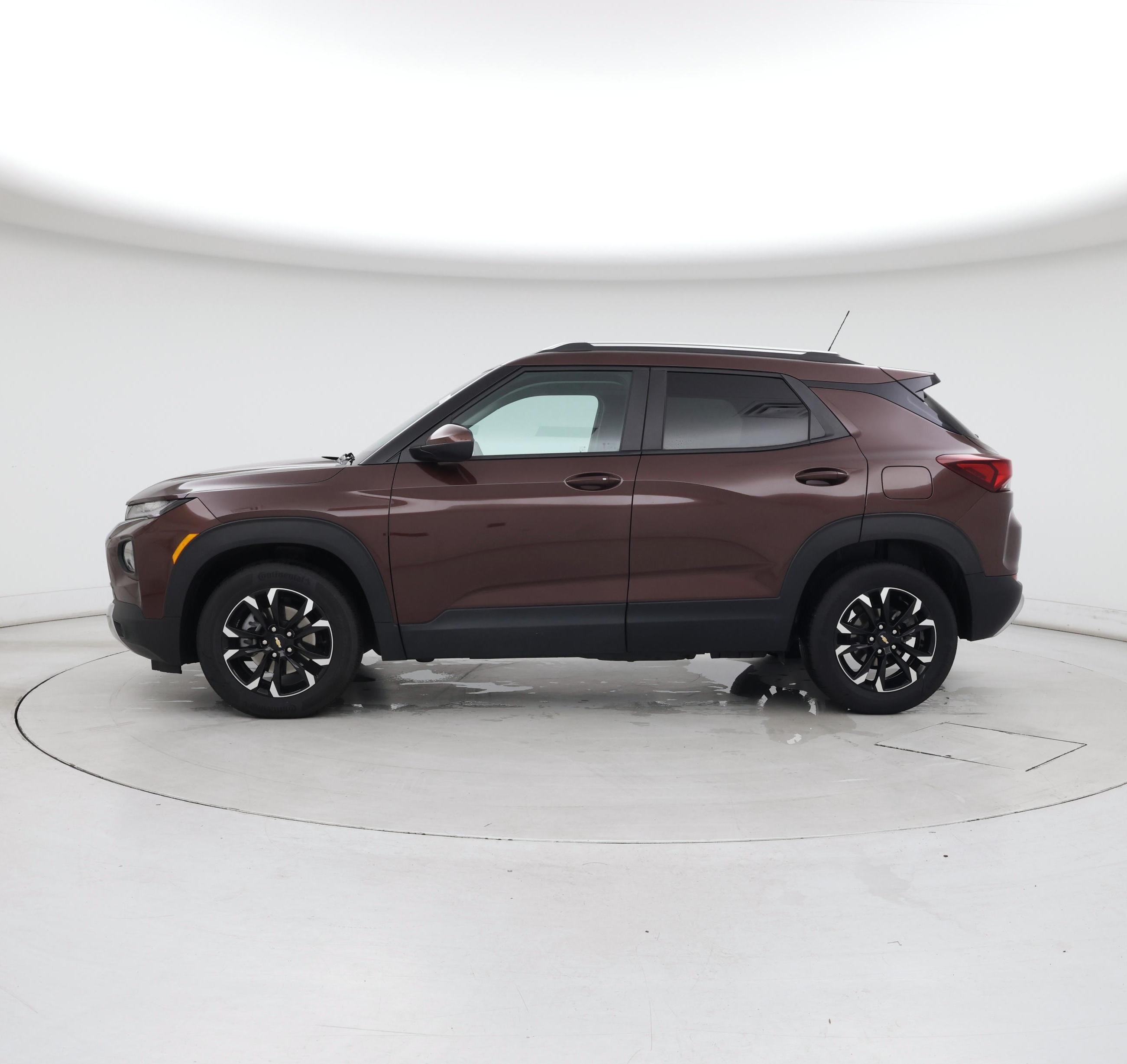 Thumbnail: 2023 Chevrolet TrailBlazer - 3
