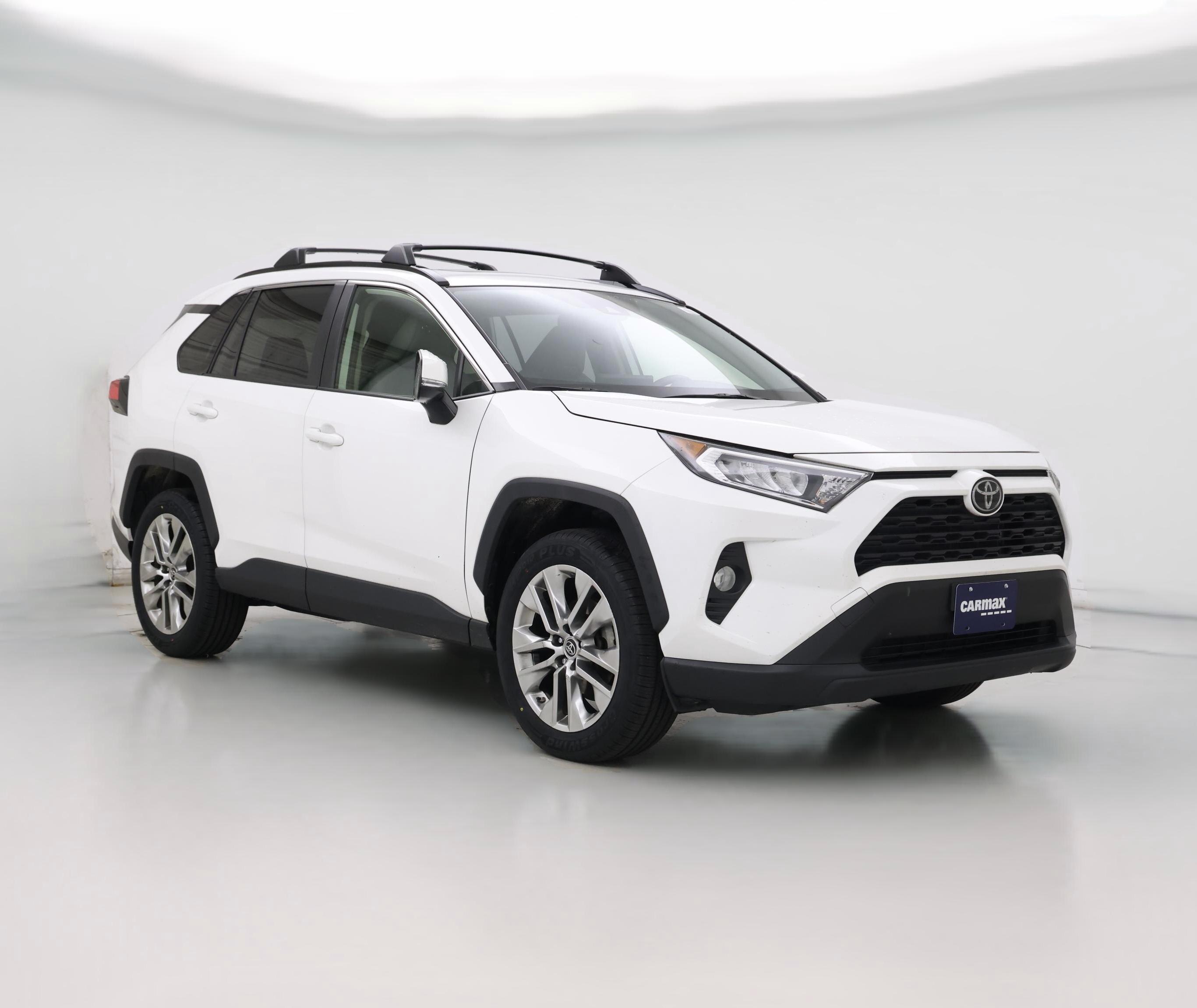 Thumbnail: 2019 Toyota RAV4 - 1