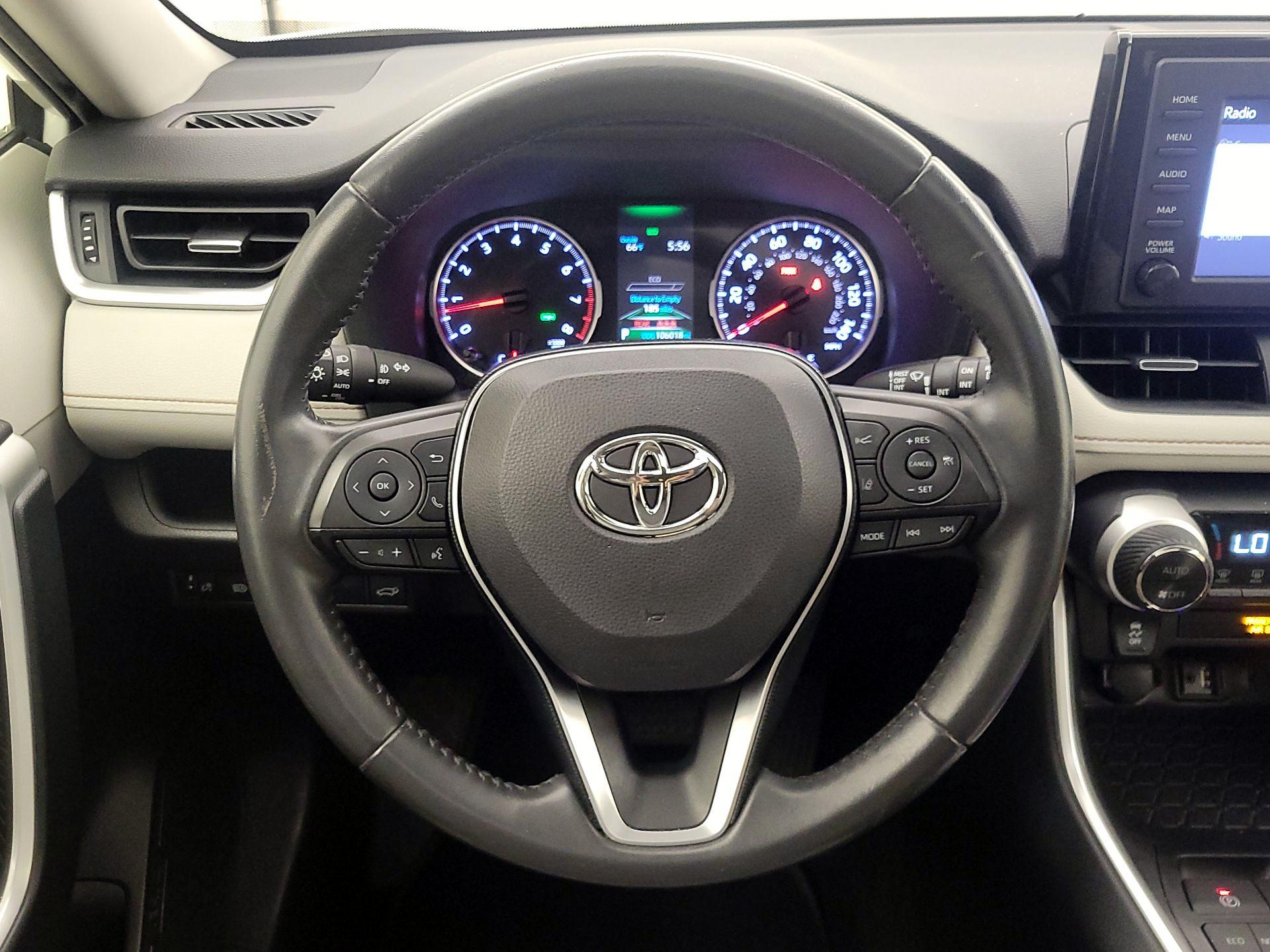 Thumbnail: 2019 Toyota RAV4 - 10