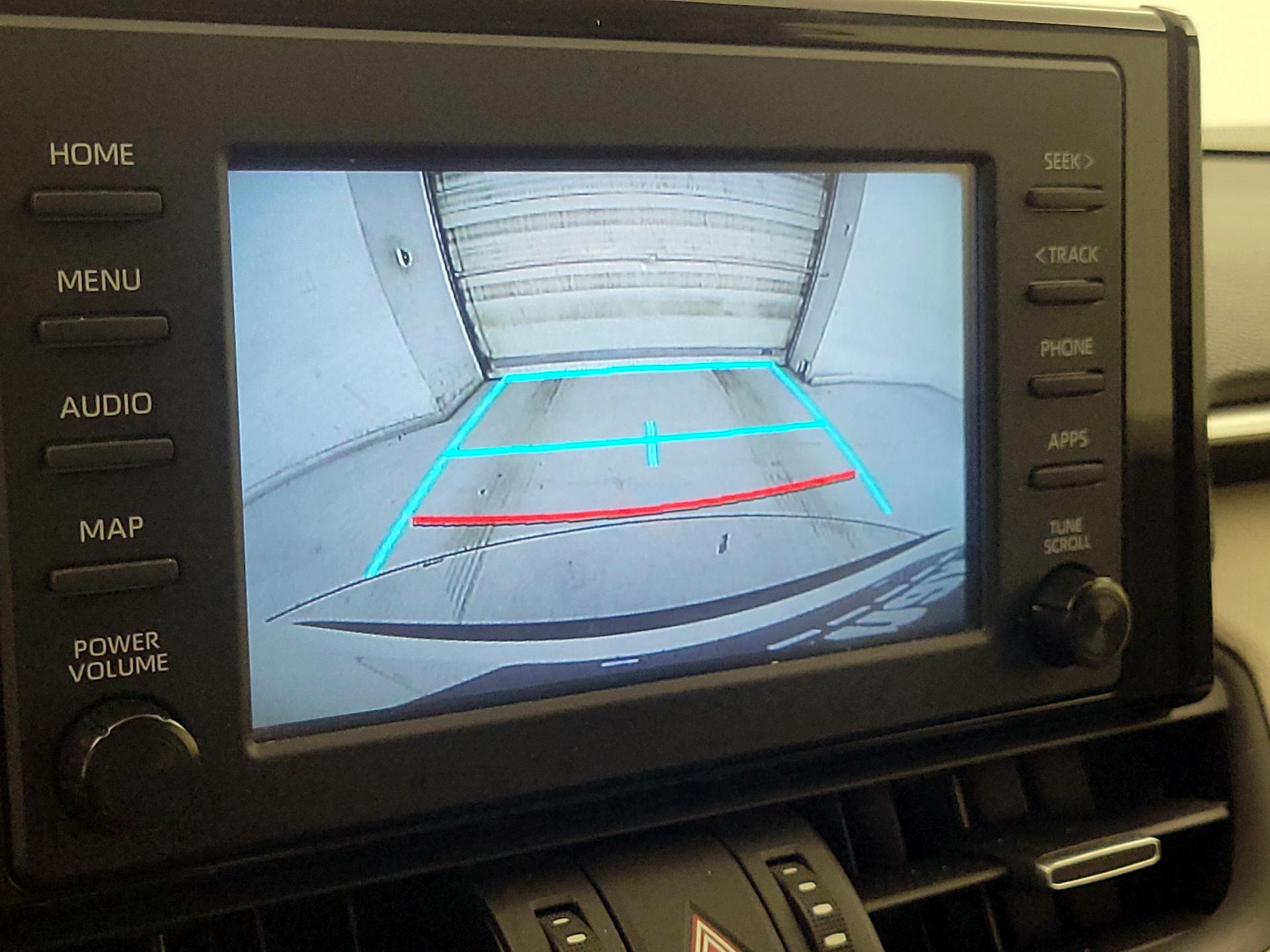 Thumbnail: 2019 Toyota RAV4 - 14