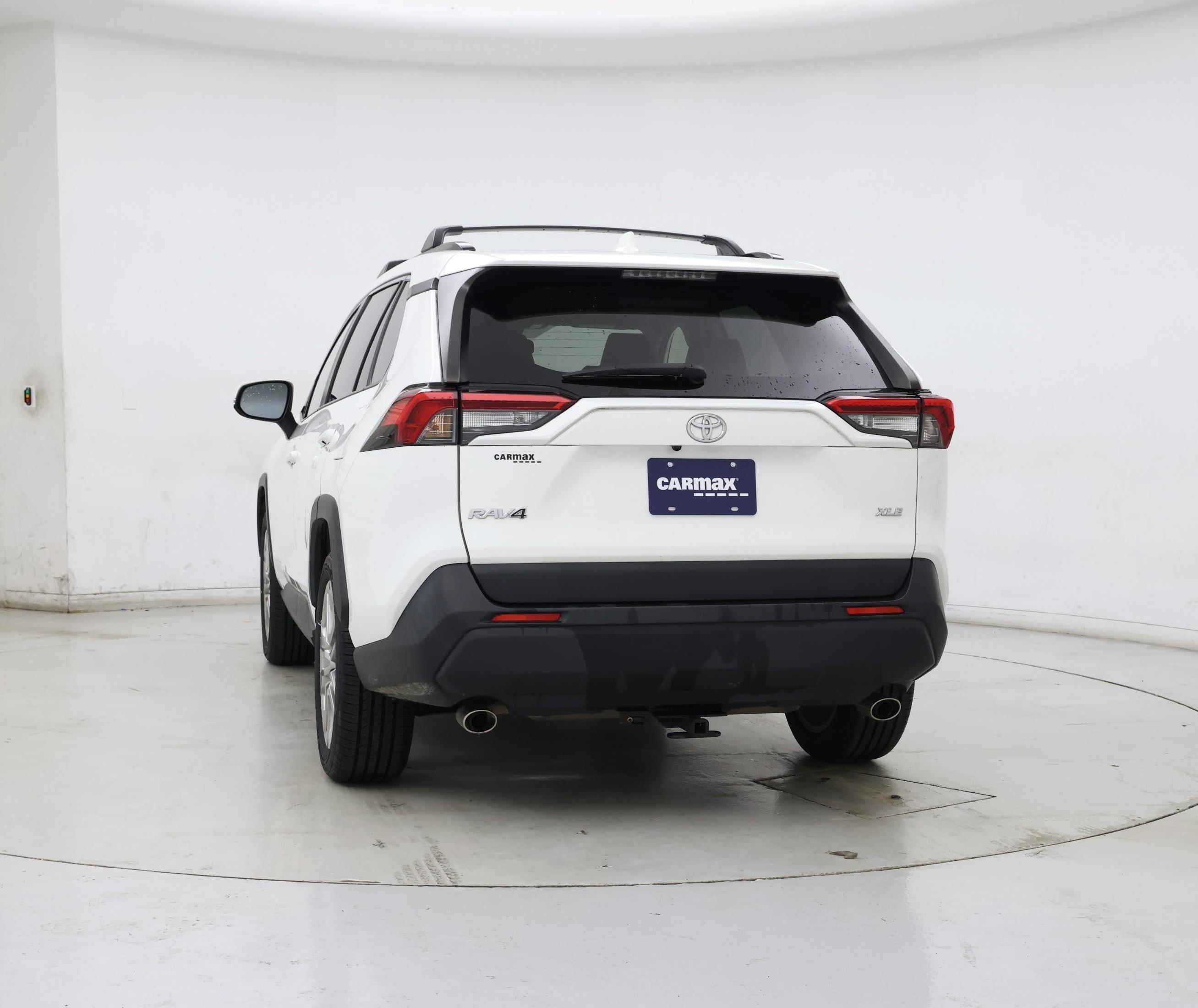 Thumbnail: 2019 Toyota RAV4 - 6