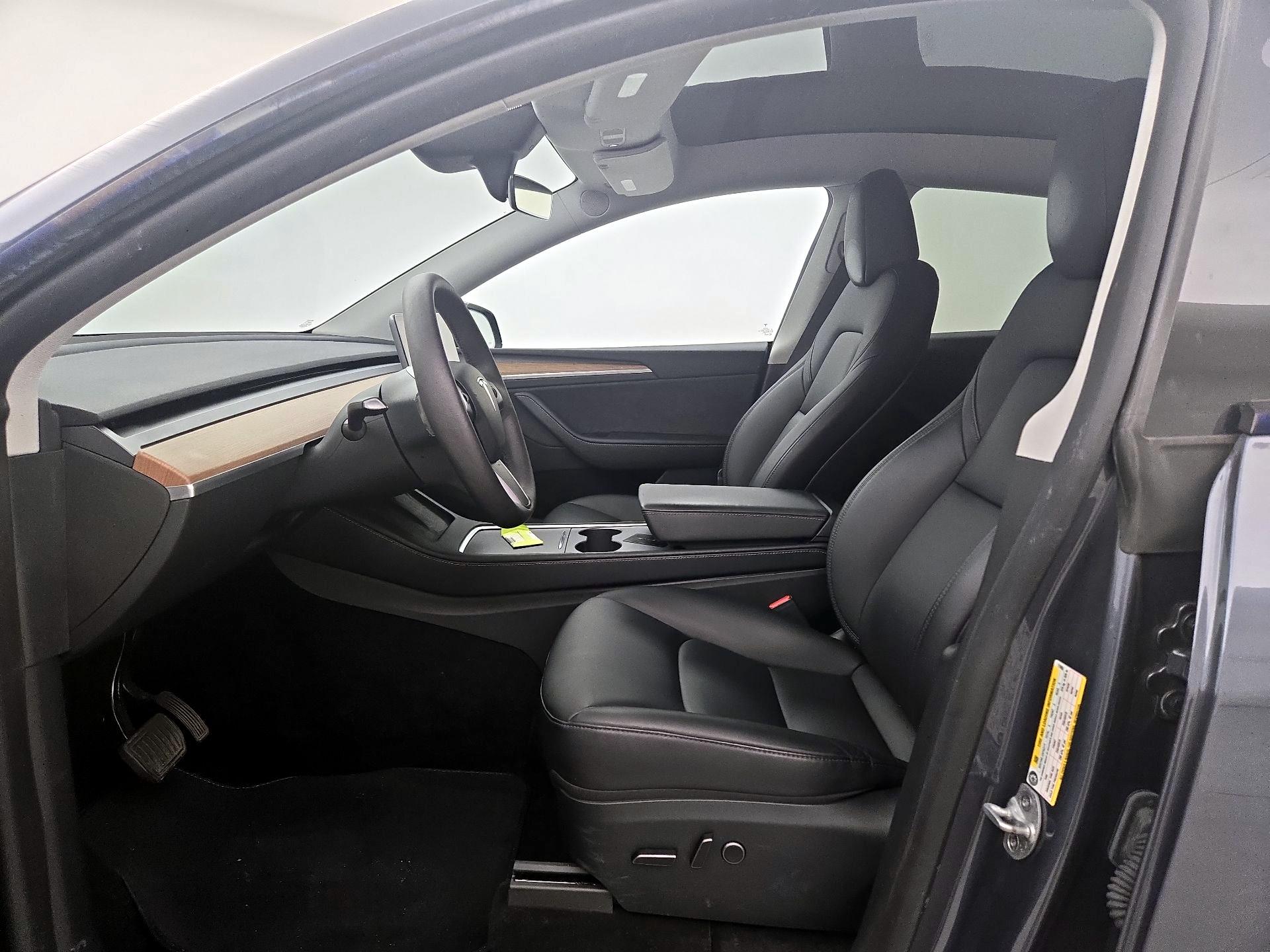 Thumbnail: 2023 Tesla Model Y - 11