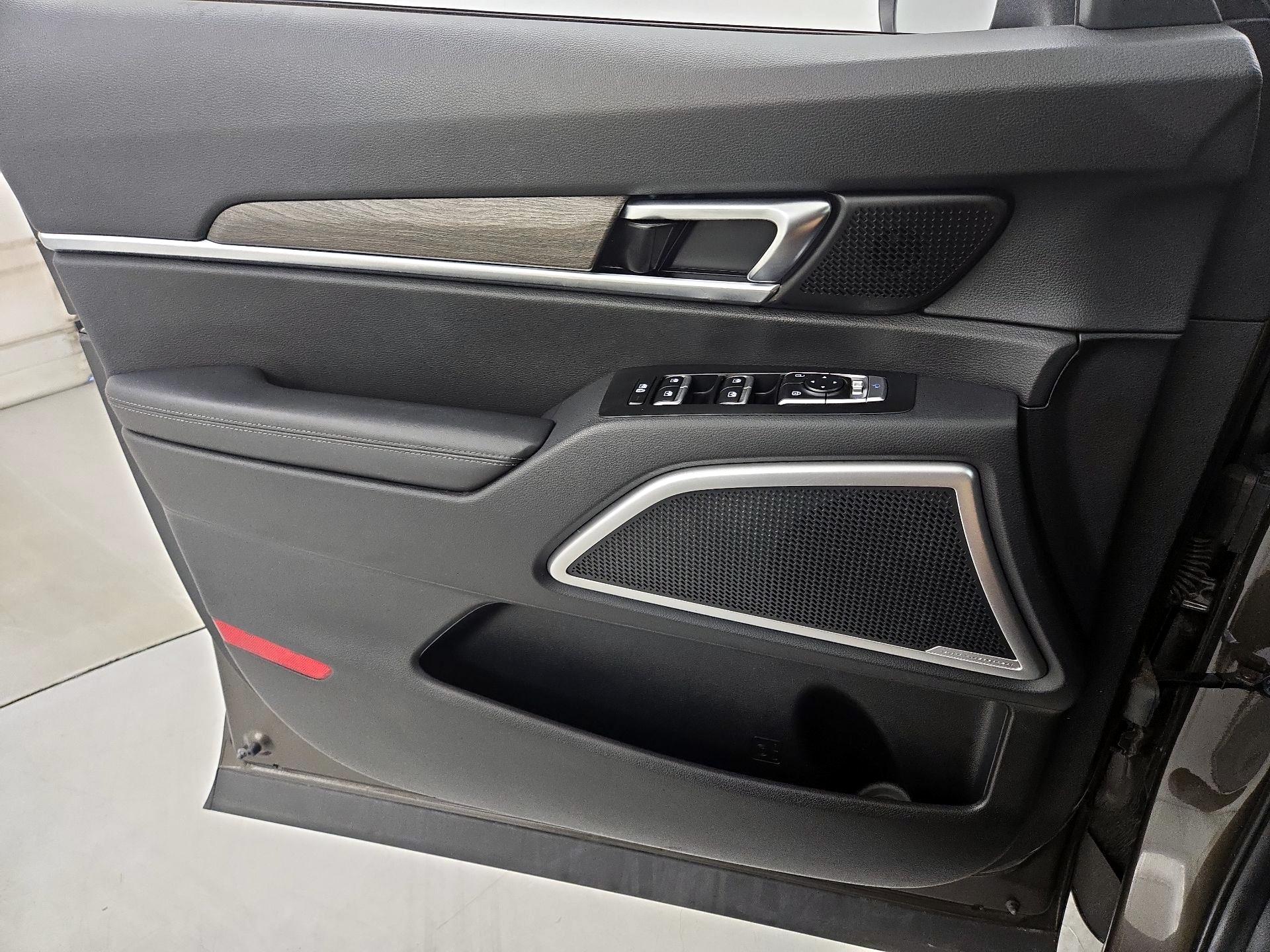 Thumbnail: 2022 Kia Telluride - 12