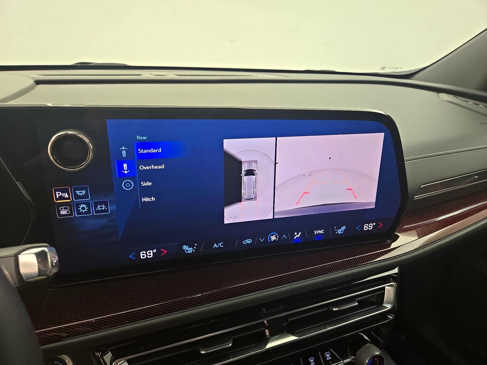 Thumbnail: 2025 Chevrolet Traverse - 15