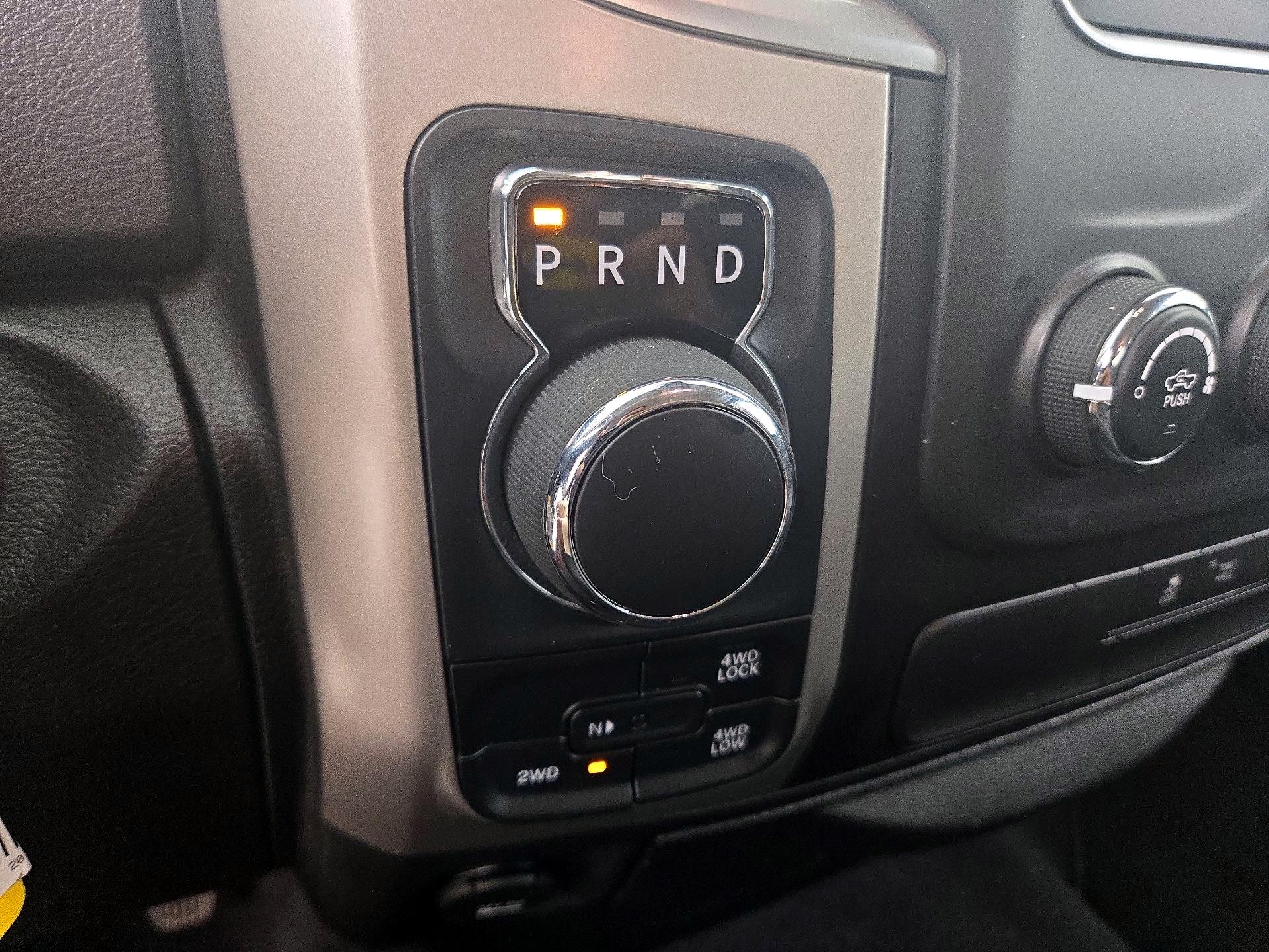 Thumbnail: 2020 RAM 1500 Classic - 17